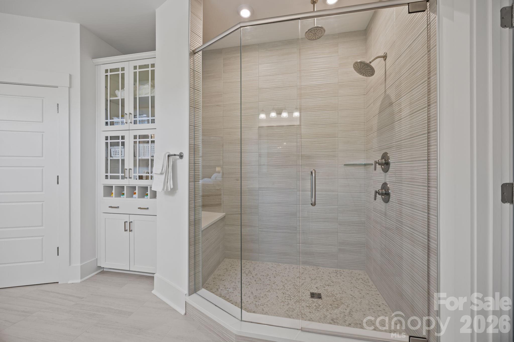 8620 Balcony Bridge Road — Huntersville