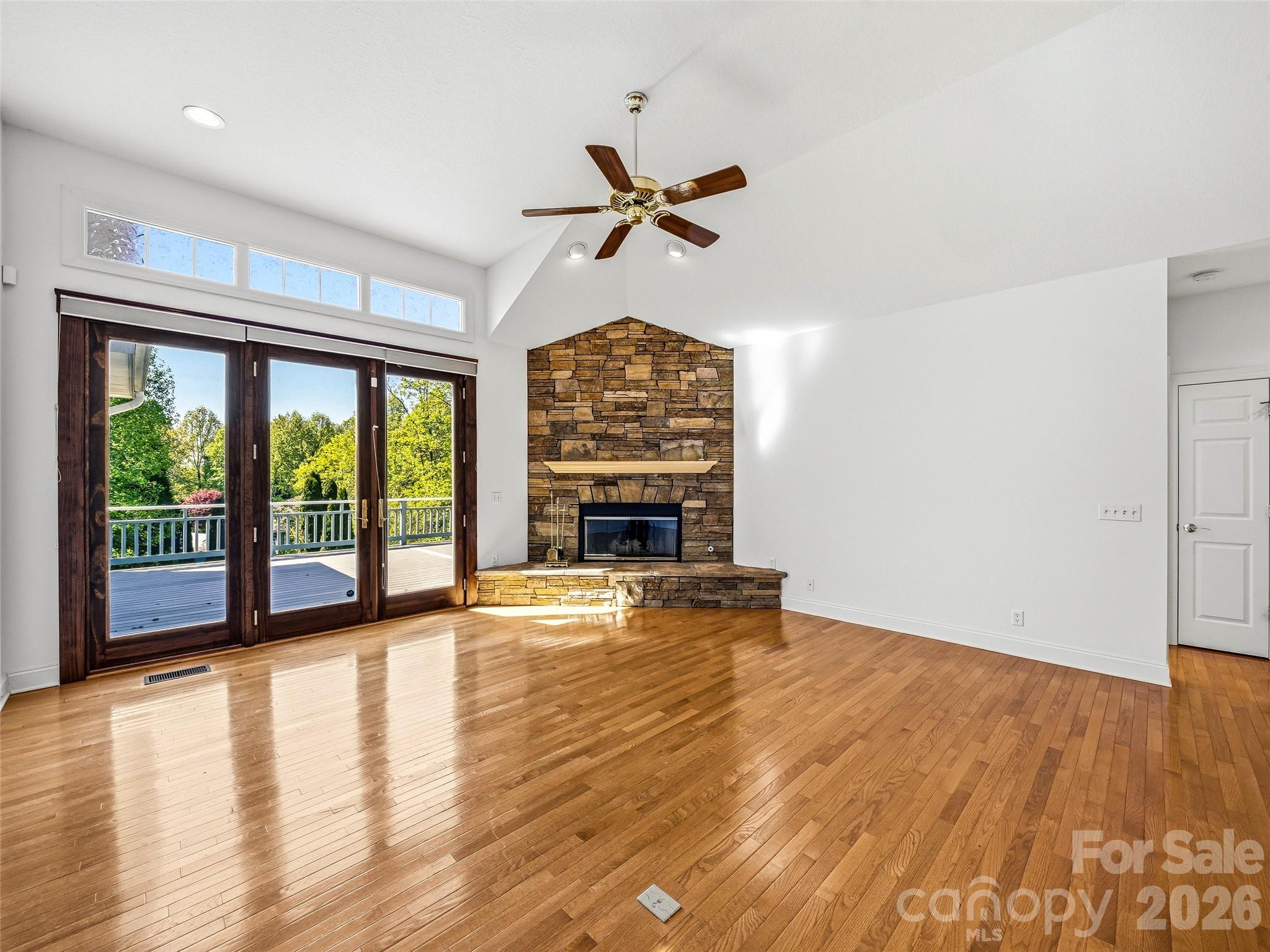 35 Stonecrest Court — Flat Rock