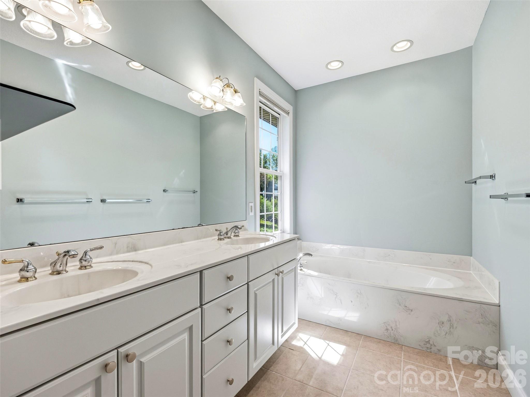 35 Stonecrest Court — Flat Rock