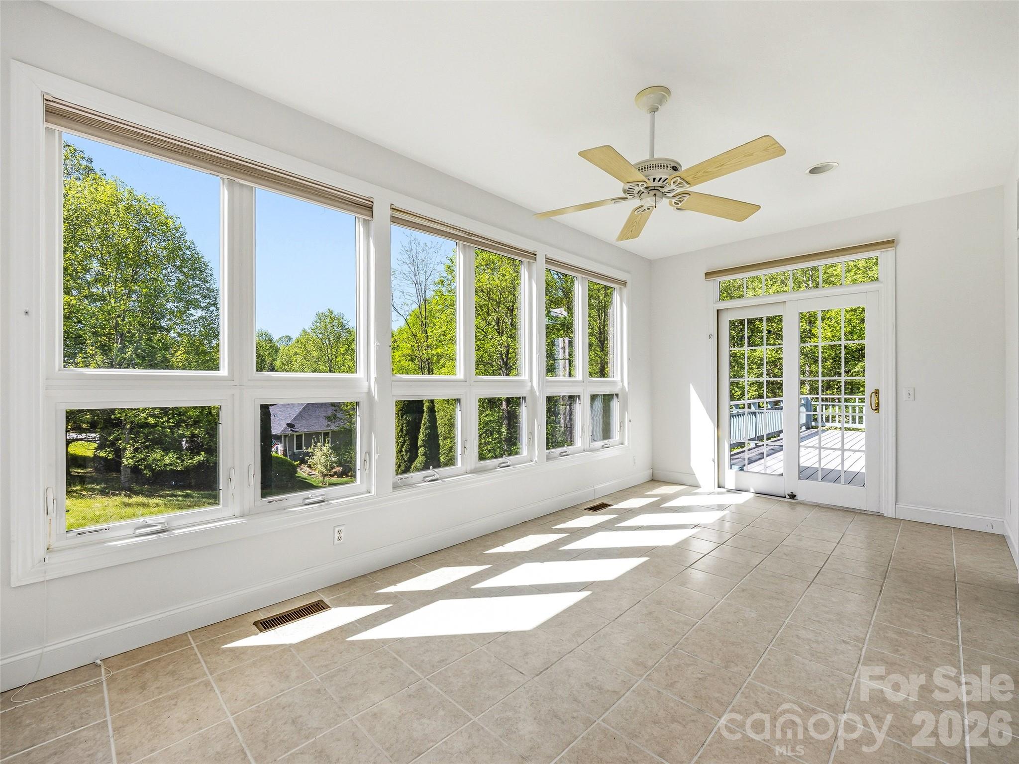 35 Stonecrest Court — Flat Rock