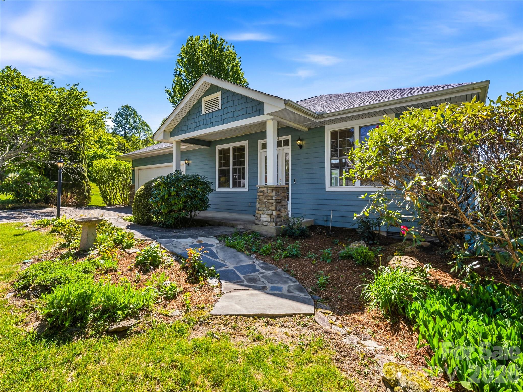 35 Stonecrest Court — Flat Rock
