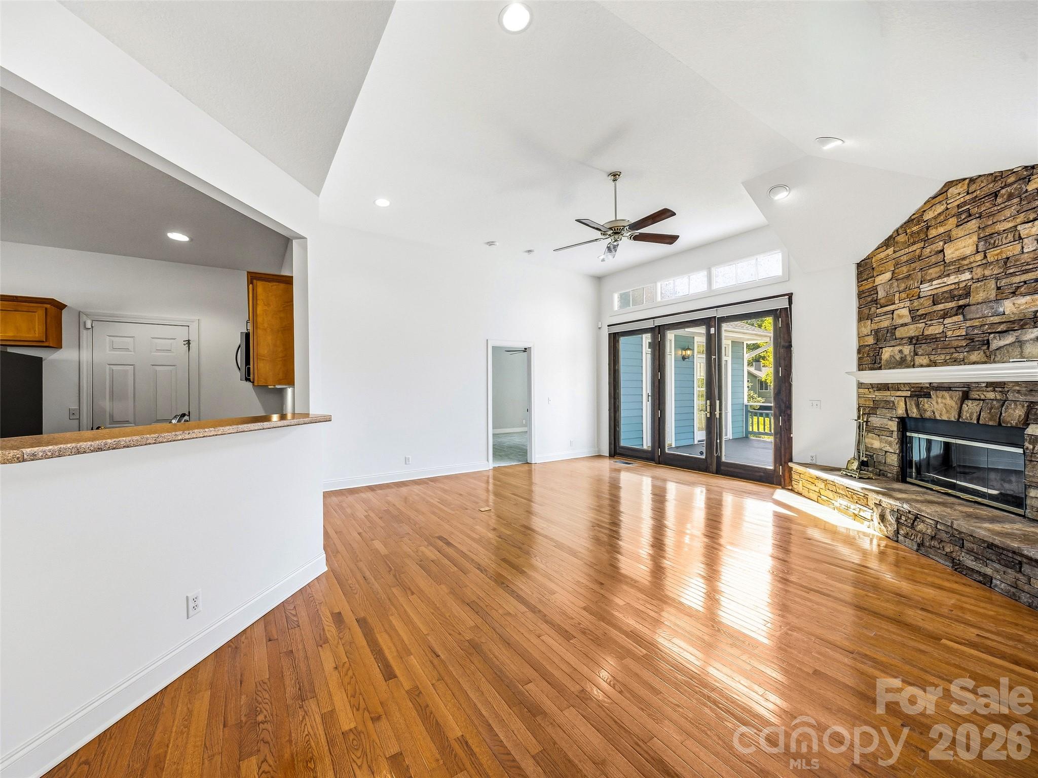 35 Stonecrest Court — Flat Rock