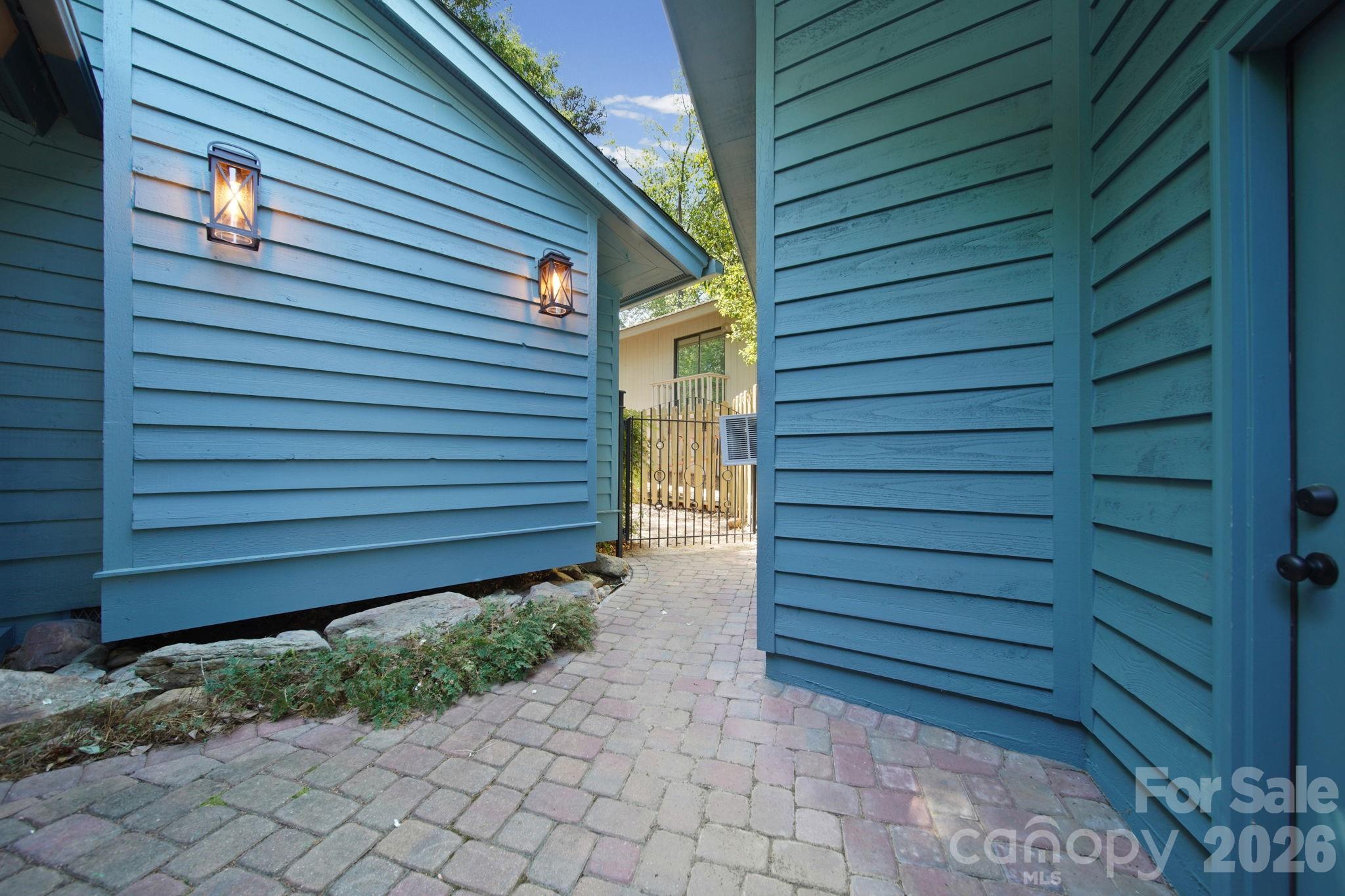 15 King Haigler Chase Street — Lake Wylie