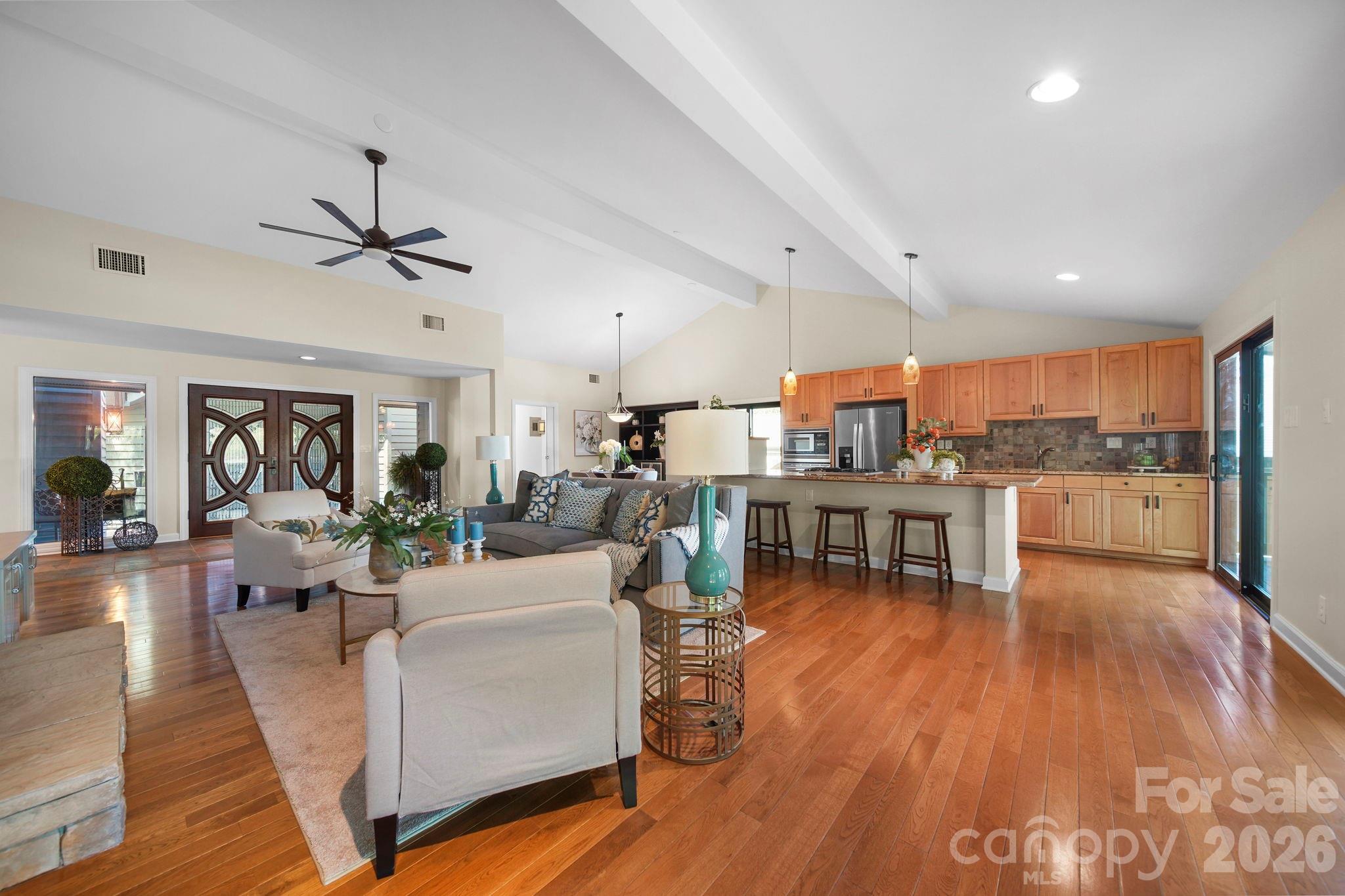 15 King Haigler Chase Street — Lake Wylie