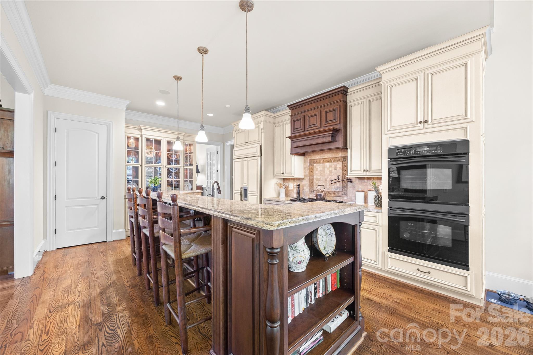 3026 Kings Manor Drive — Matthews