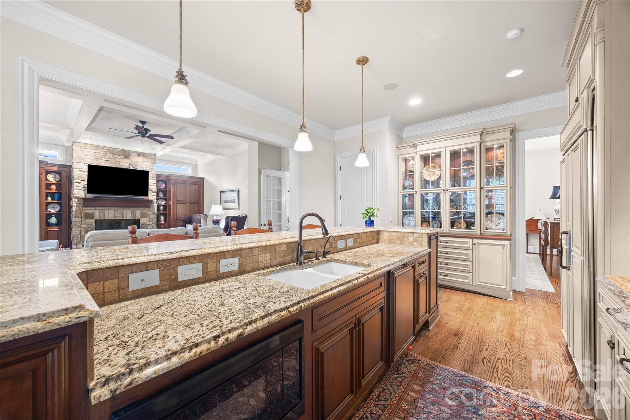 3026 Kings Manor Drive — Matthews