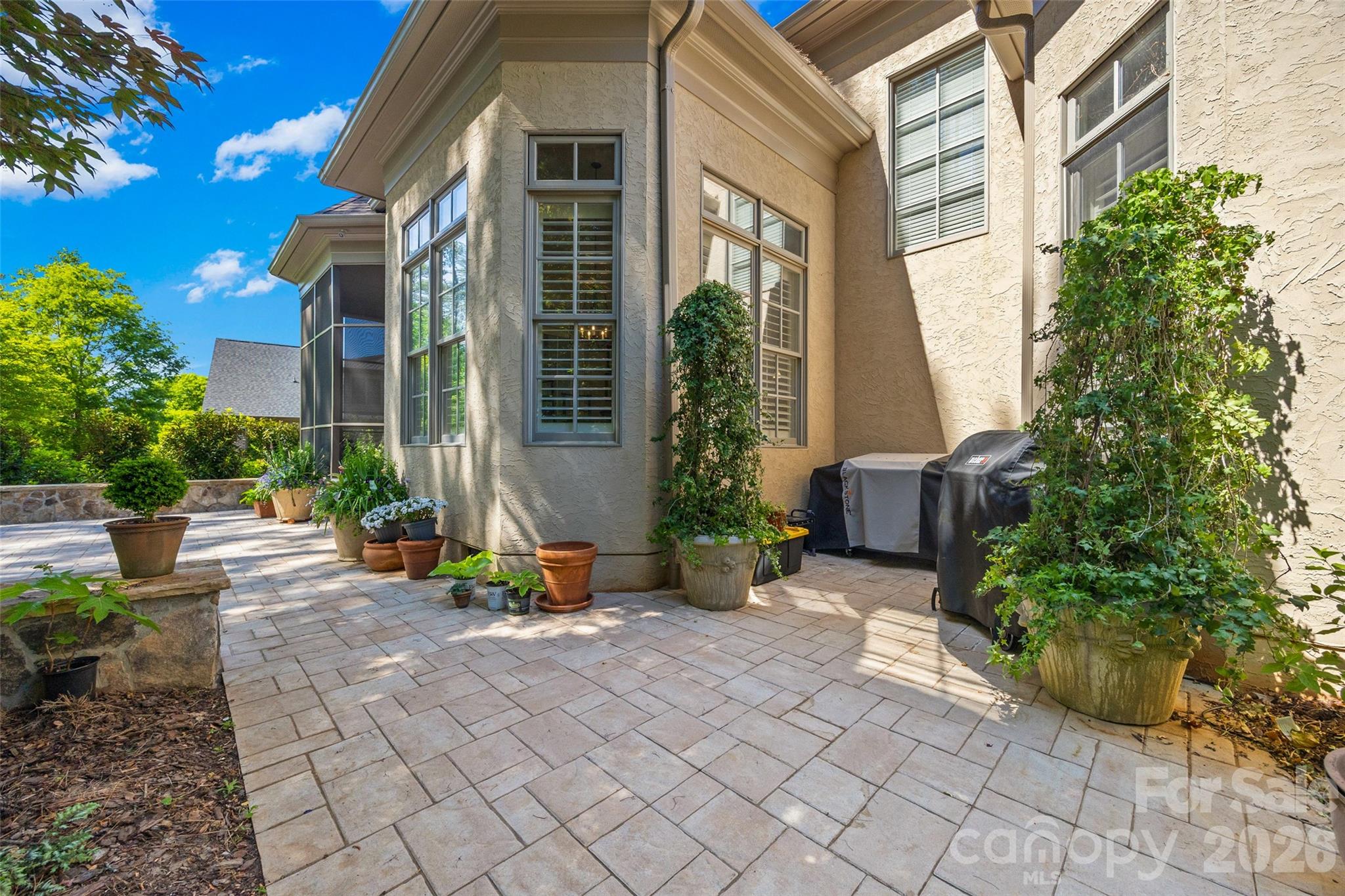3026 Kings Manor Drive — Matthews