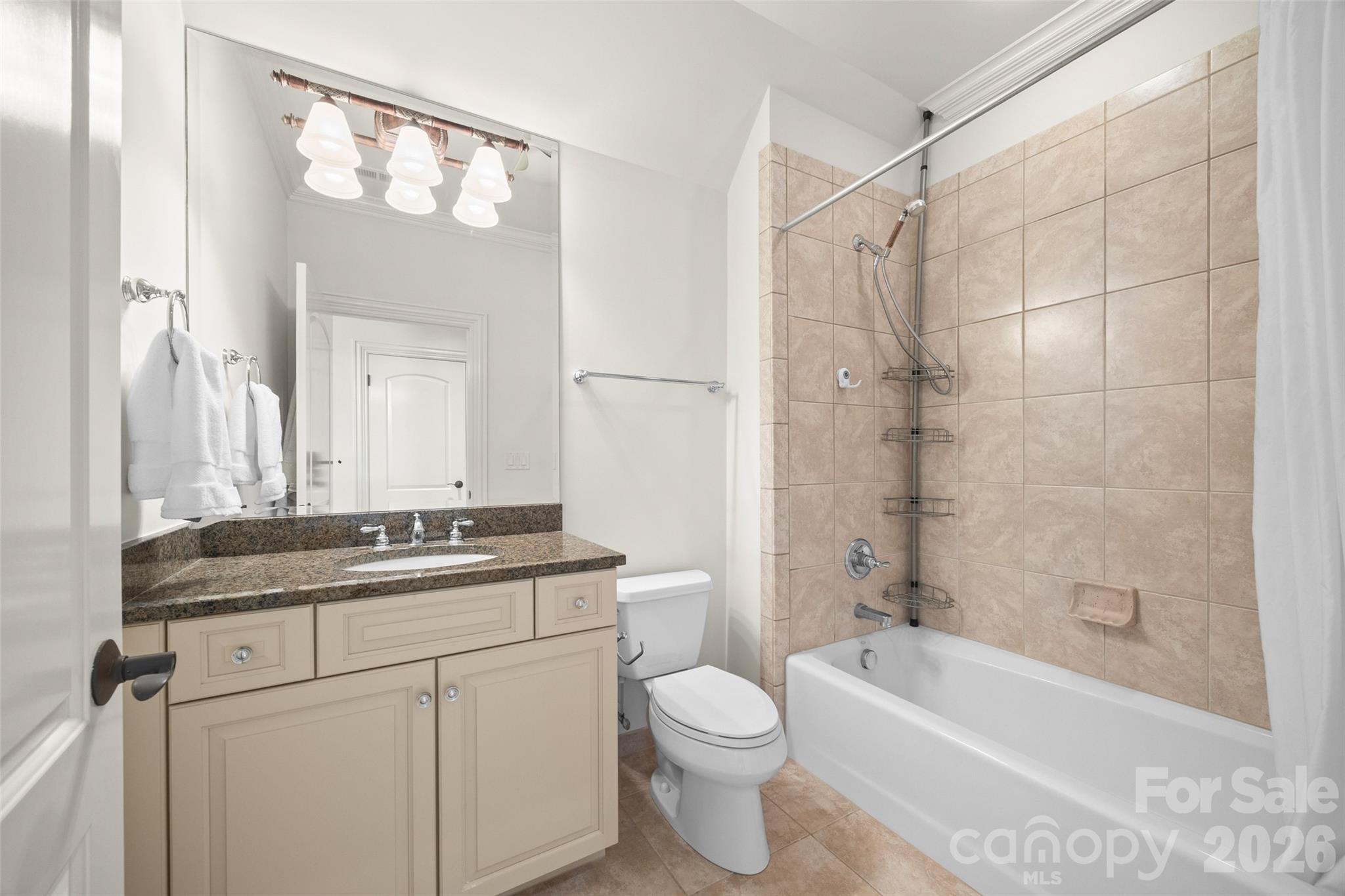 3026 Kings Manor Drive — Matthews