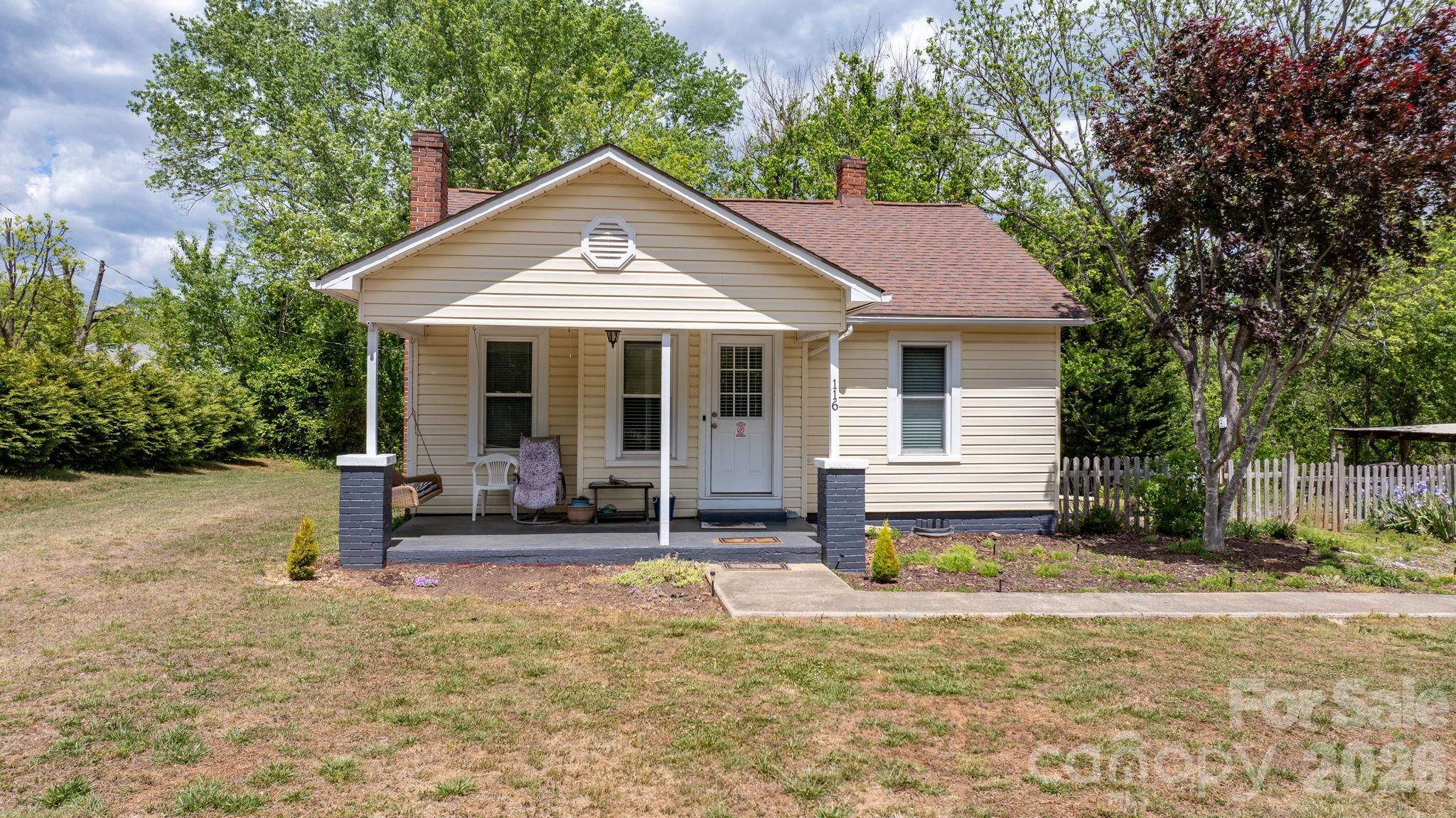 116 Hauss Ridge Road SE — Valdese