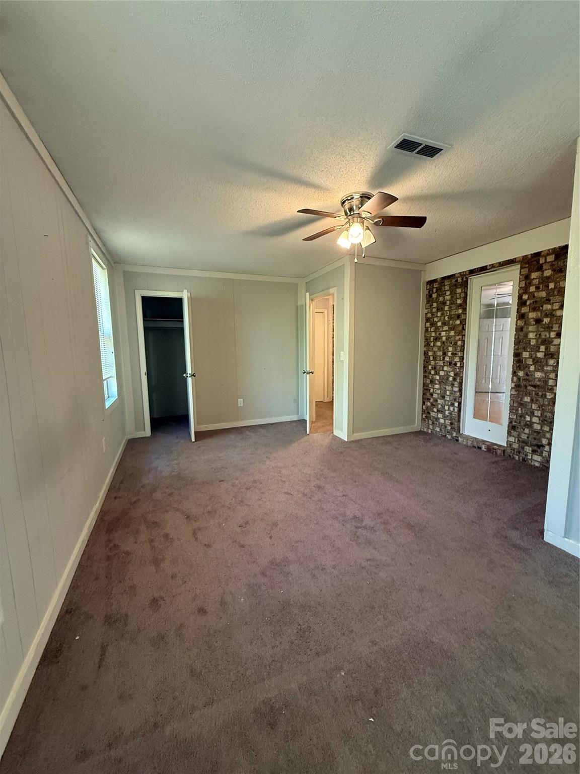 909 Sheridan Oliver Road — Ruby