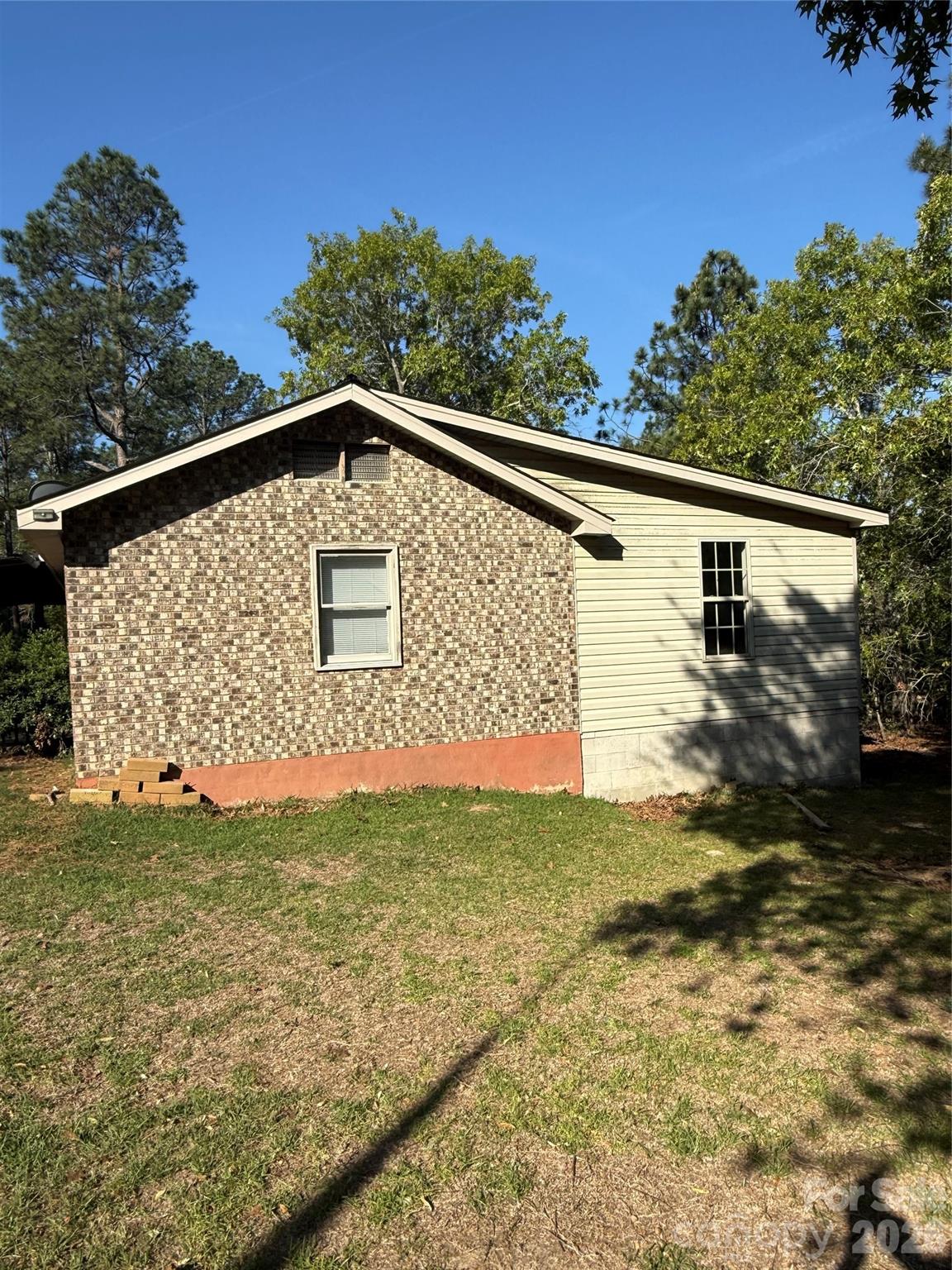909 Sheridan Oliver Road — Ruby