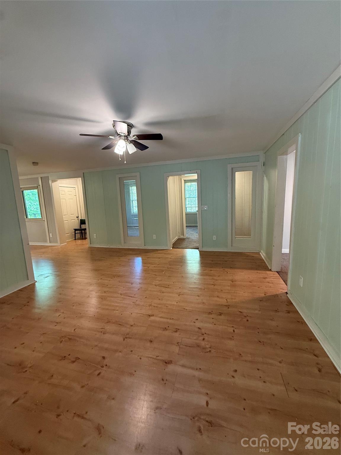 909 Sheridan Oliver Road — Ruby