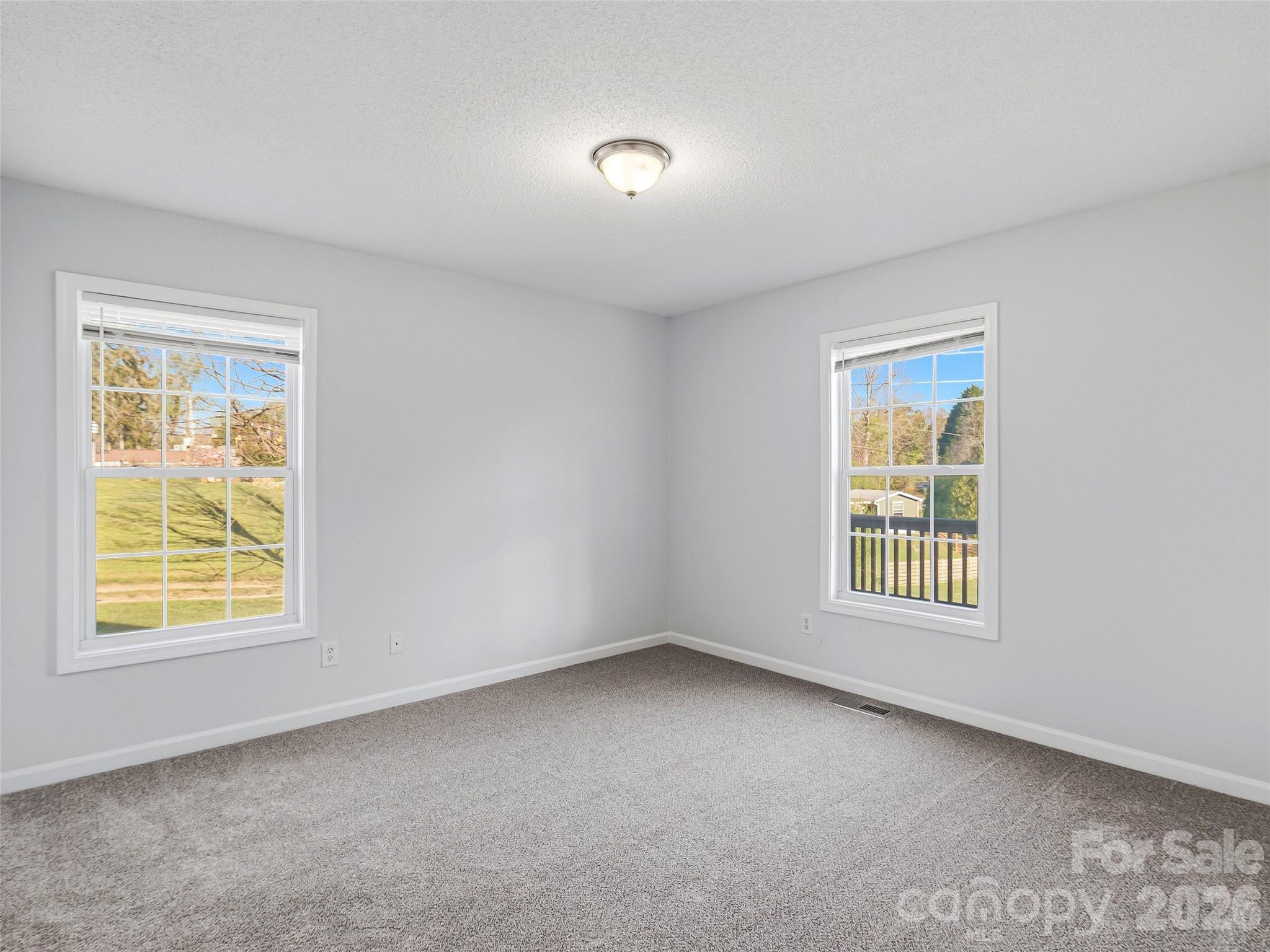 21 Shelburne Drive — Asheville