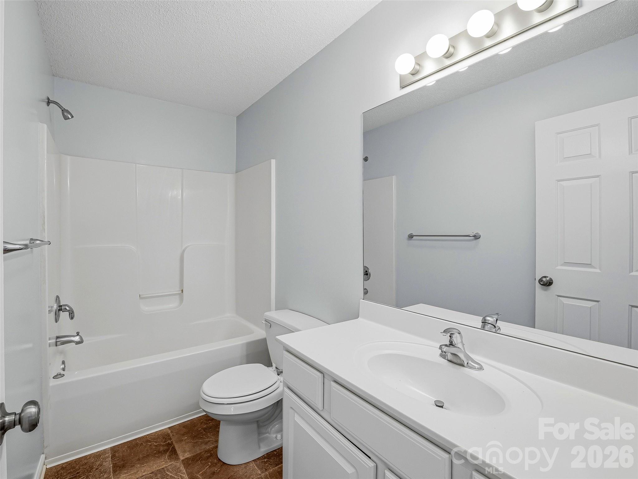 21 Shelburne Drive — Asheville