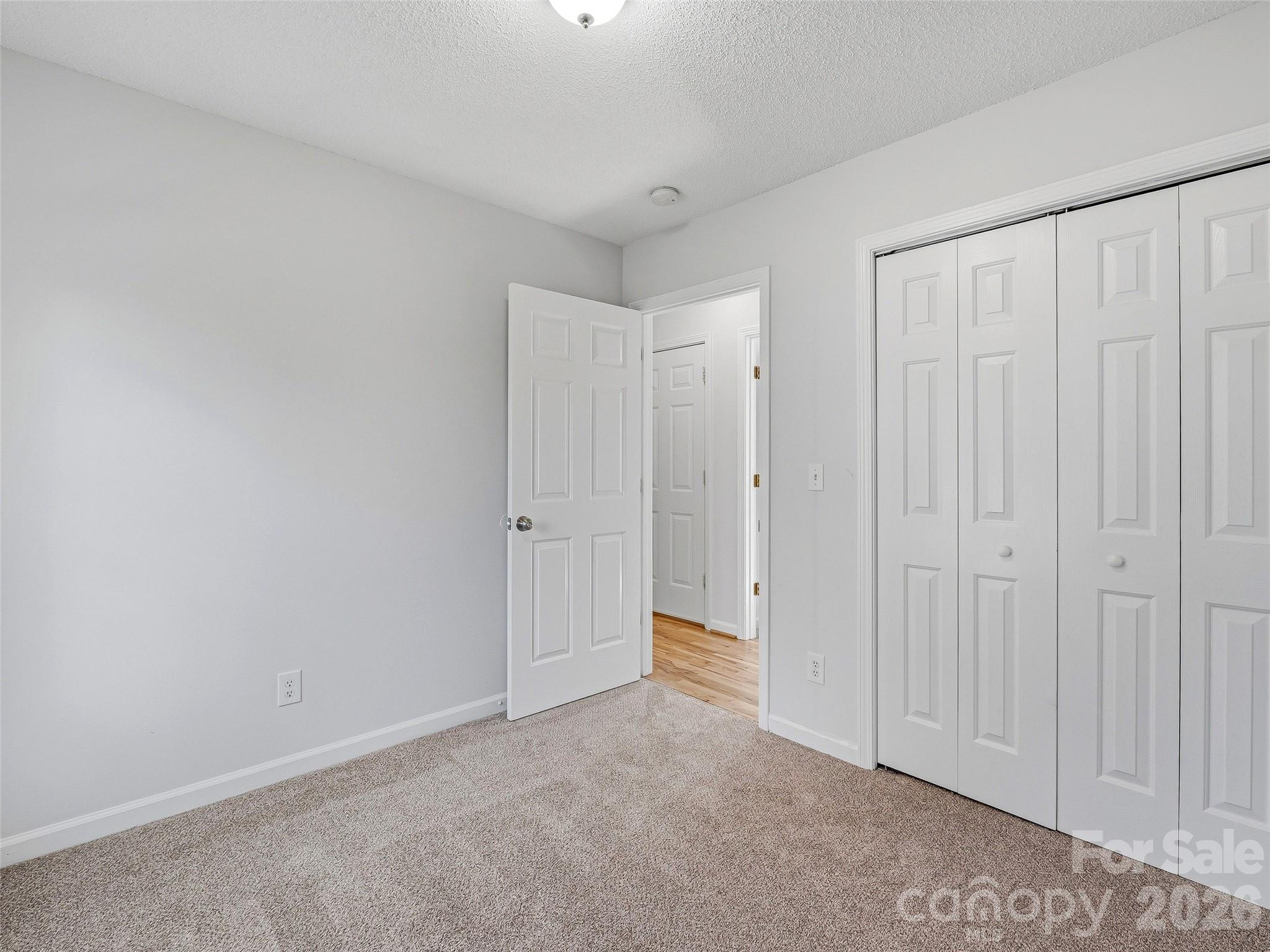 21 Shelburne Drive — Asheville