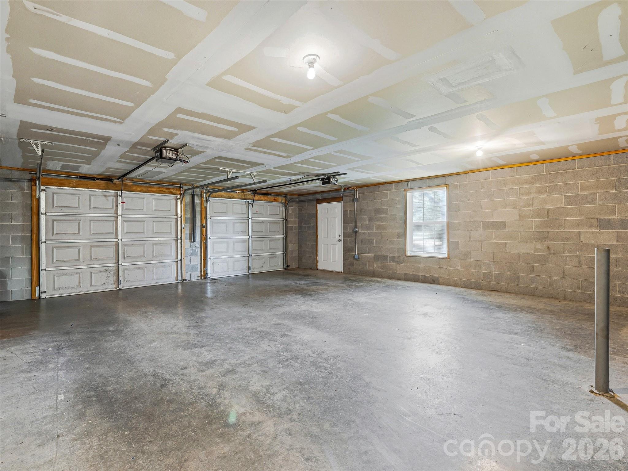 21 Shelburne Drive — Asheville