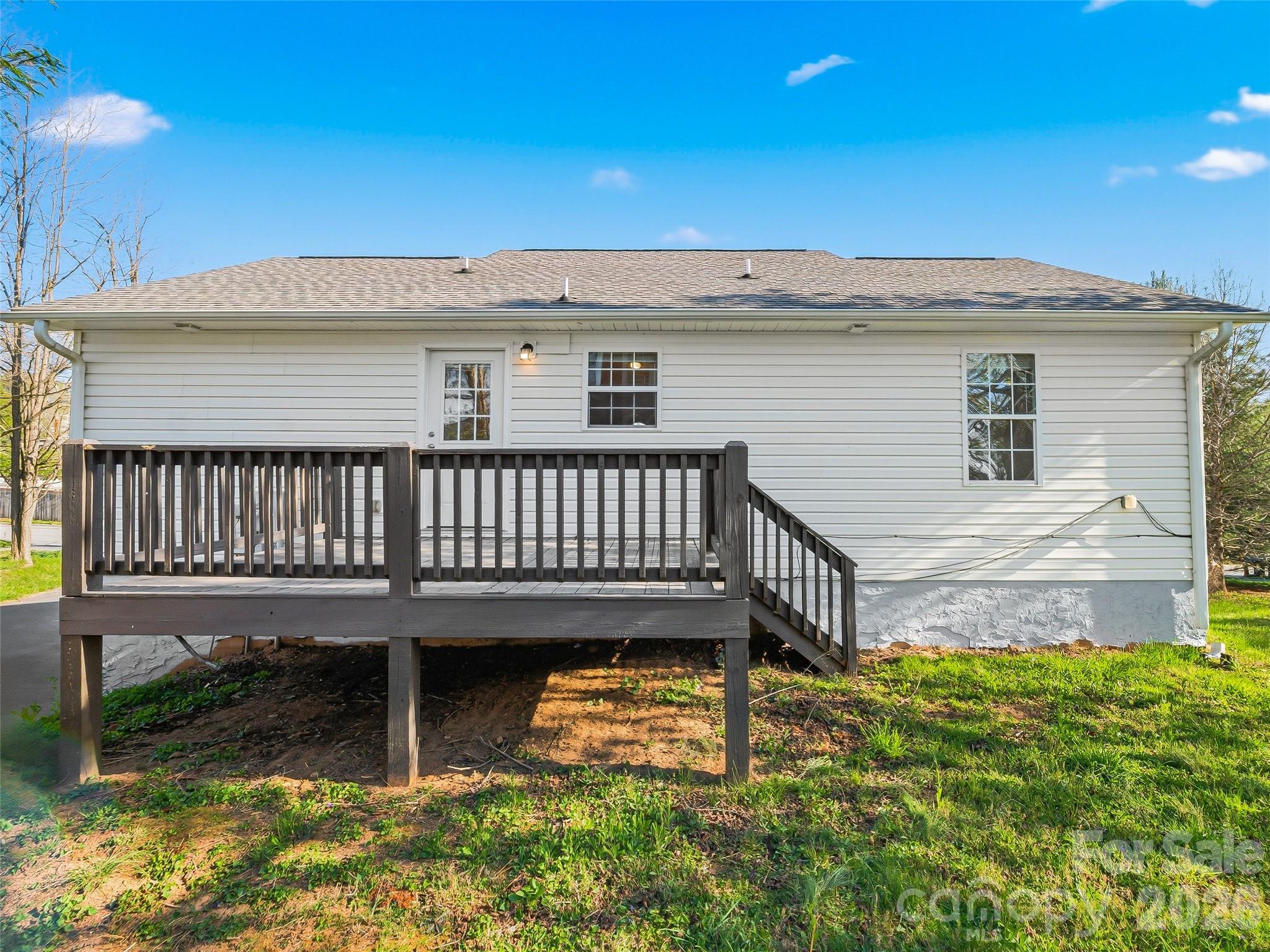 21 Shelburne Drive — Asheville