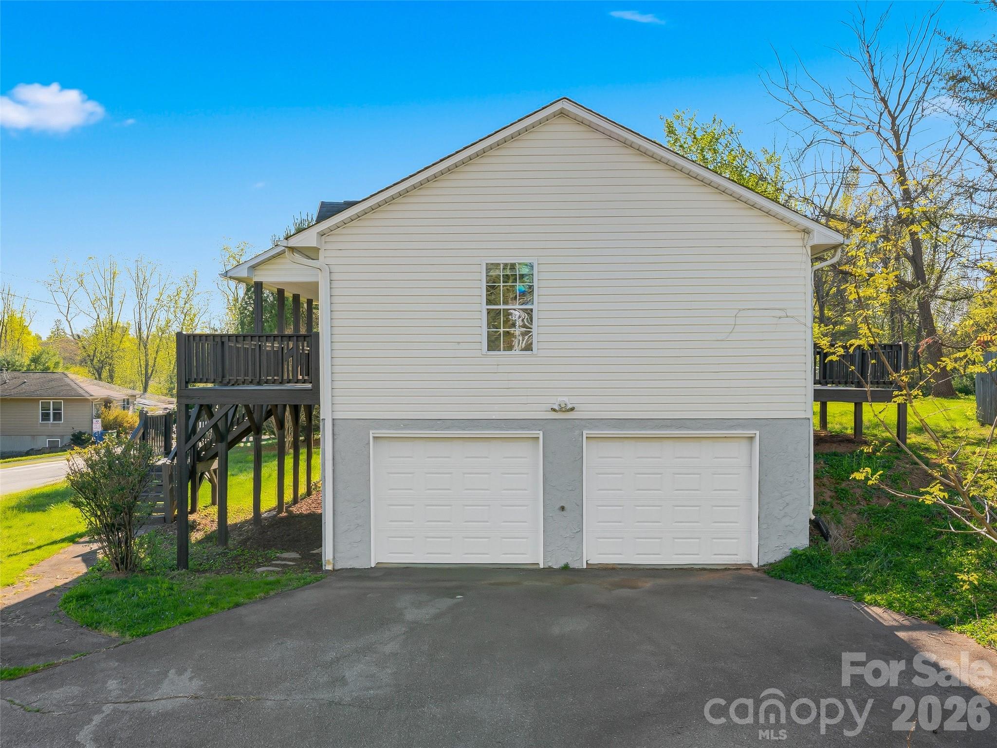 21 Shelburne Drive — Asheville