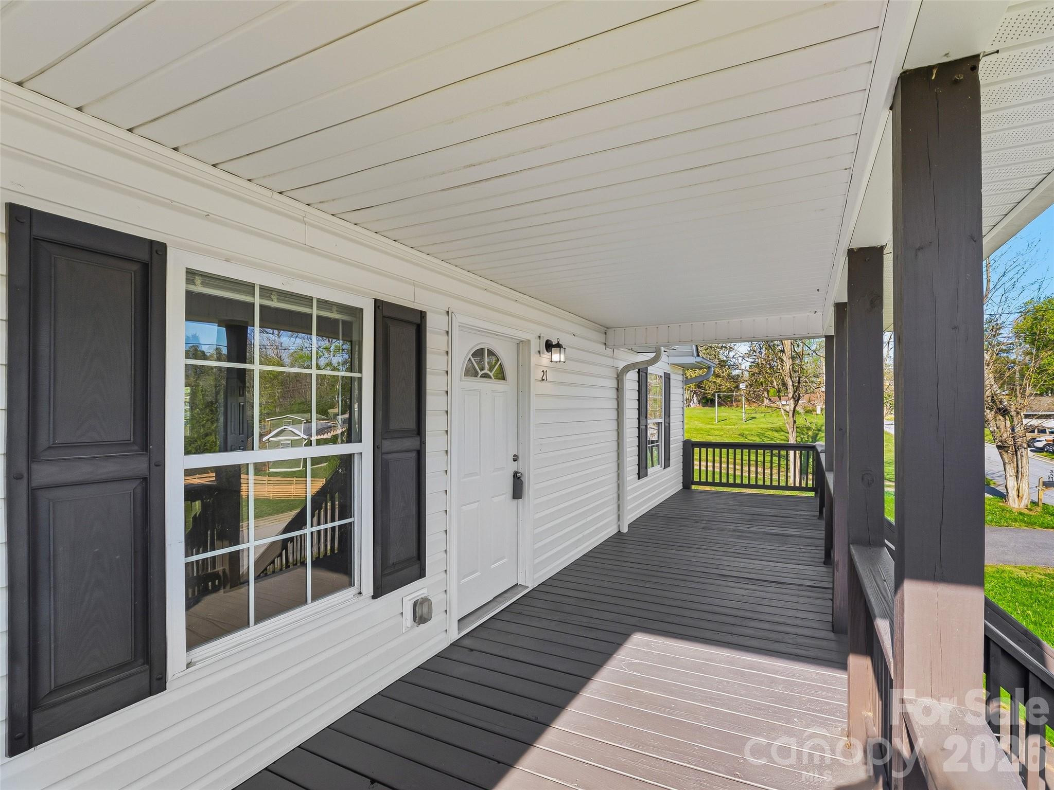 21 Shelburne Drive — Asheville