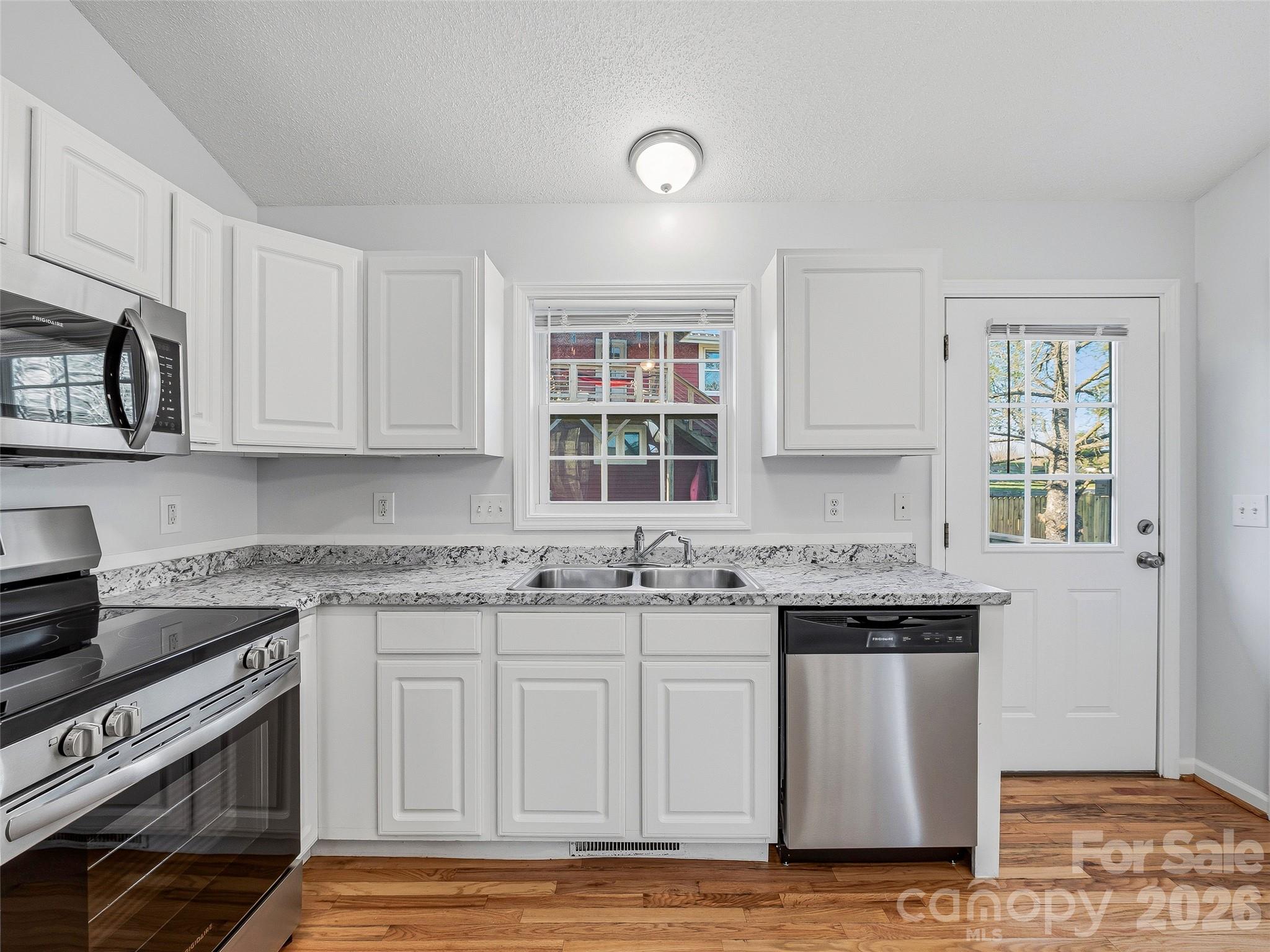 21 Shelburne Drive — Asheville
