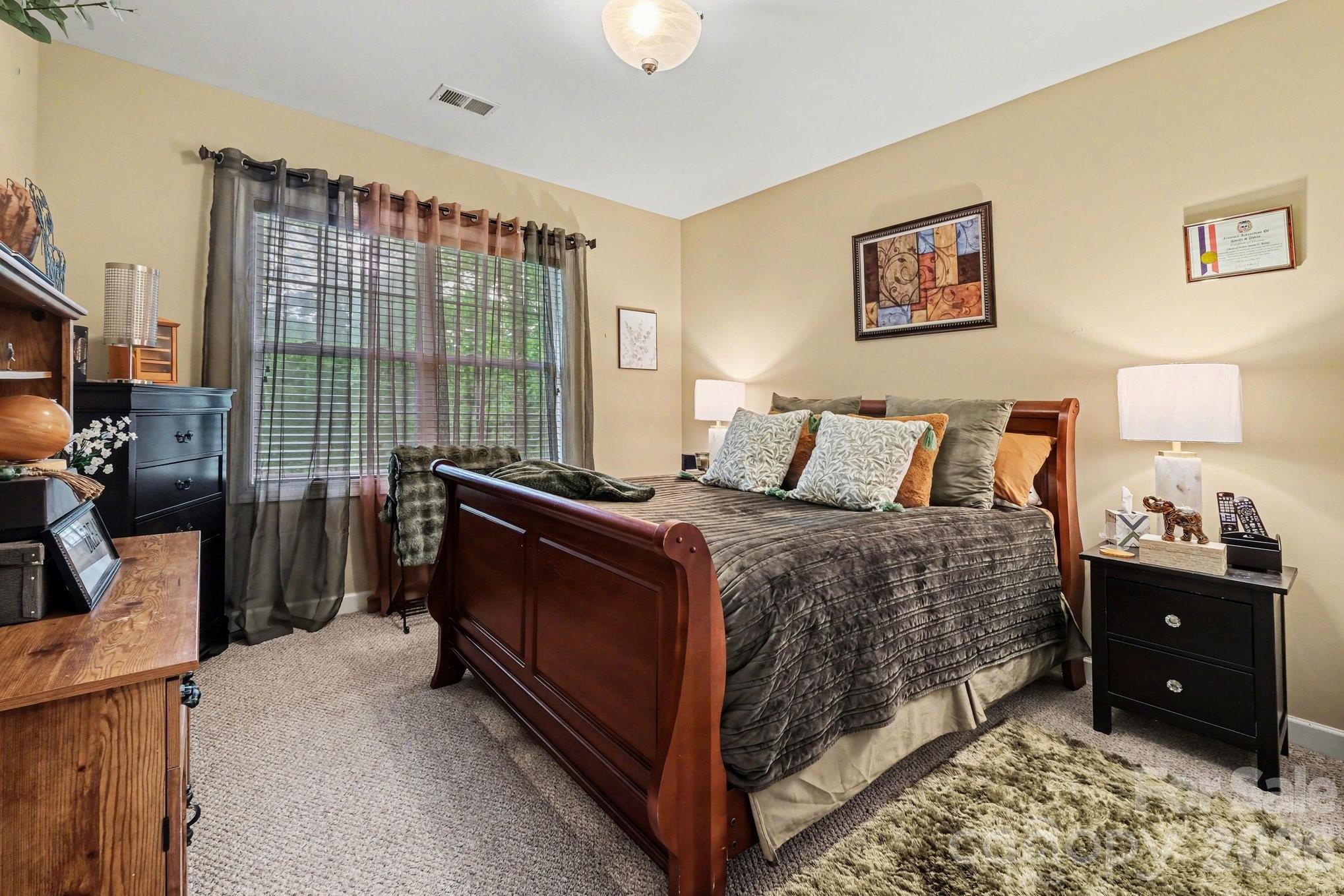 2516 River Oaks Drive — Waxhaw