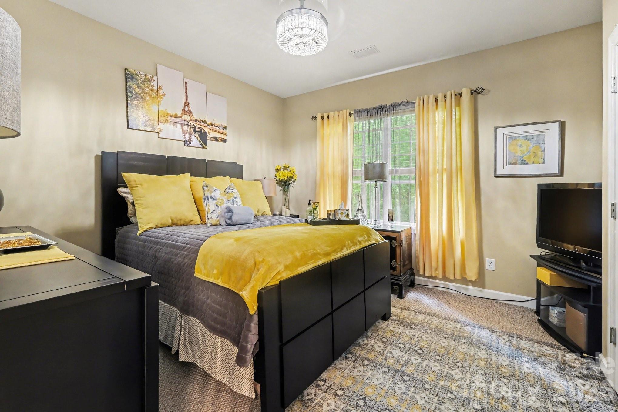 2516 River Oaks Drive — Waxhaw