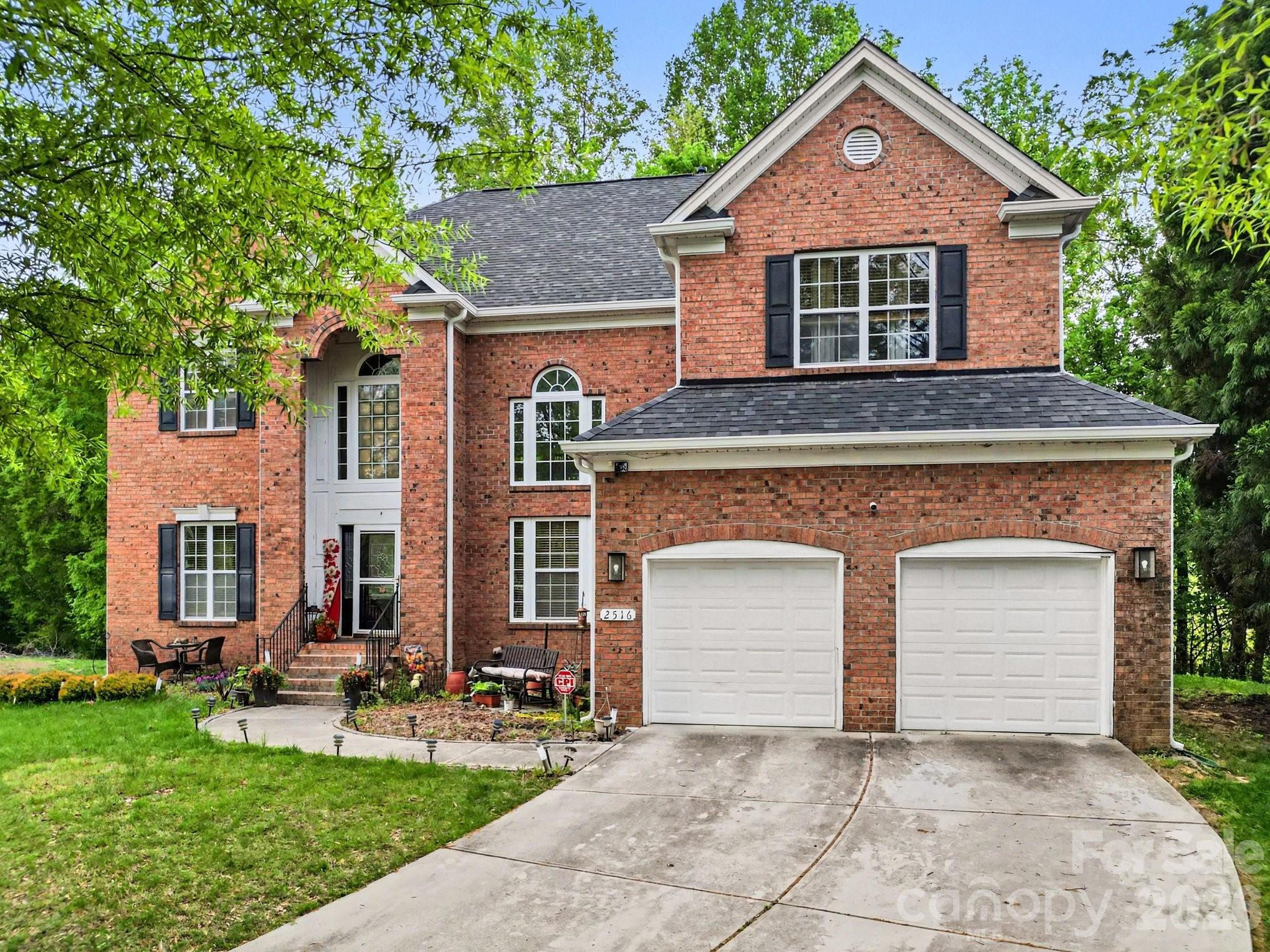 2516 River Oaks Drive — Waxhaw