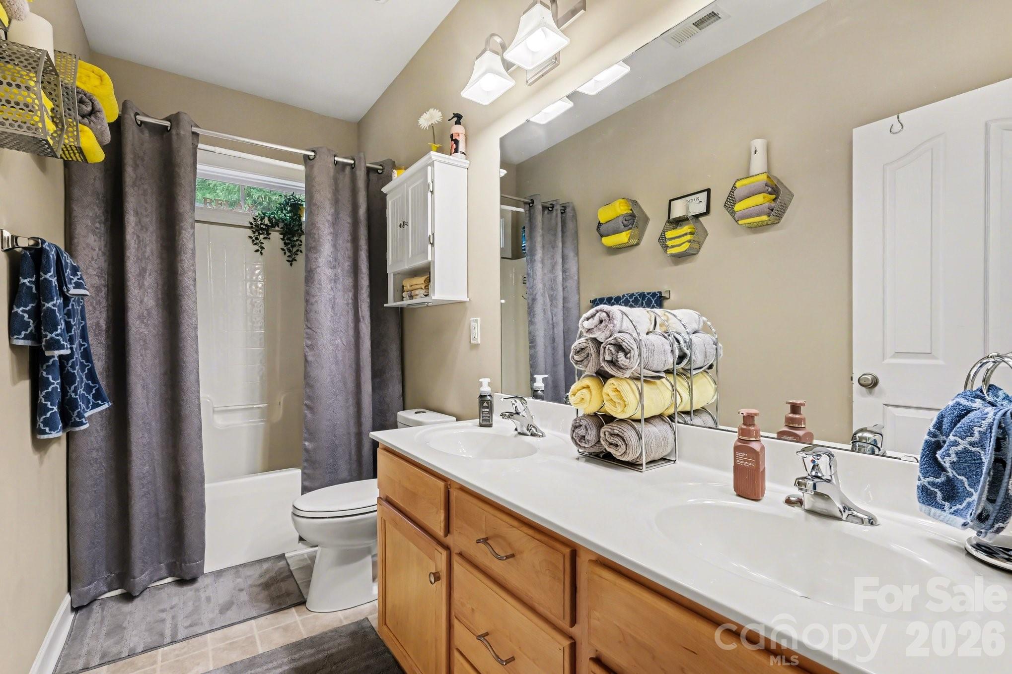 2516 River Oaks Drive — Waxhaw