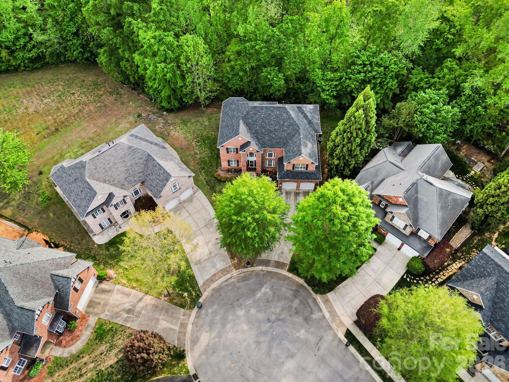 2516 River Oaks Drive — Waxhaw