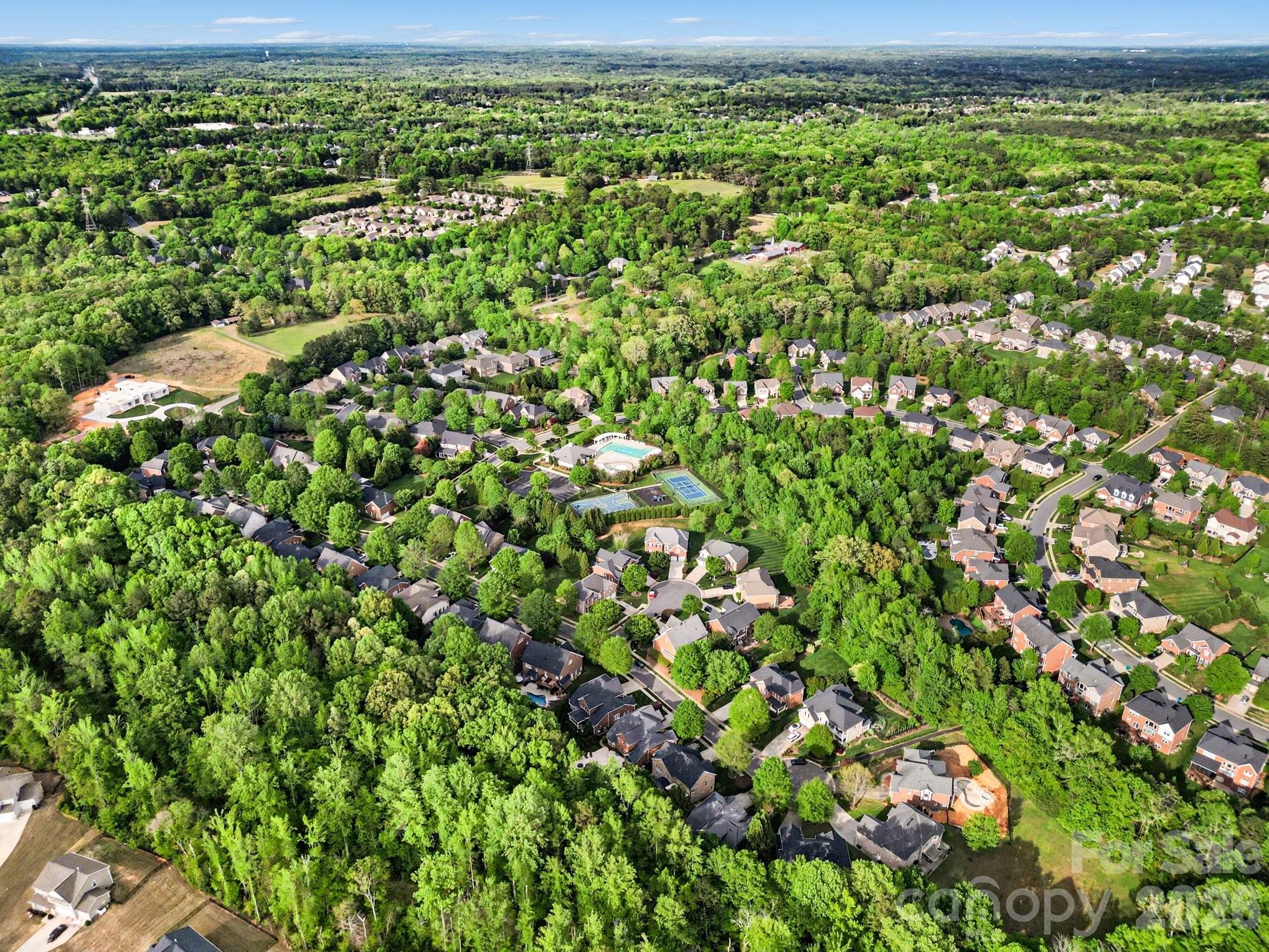 2516 River Oaks Drive — Waxhaw