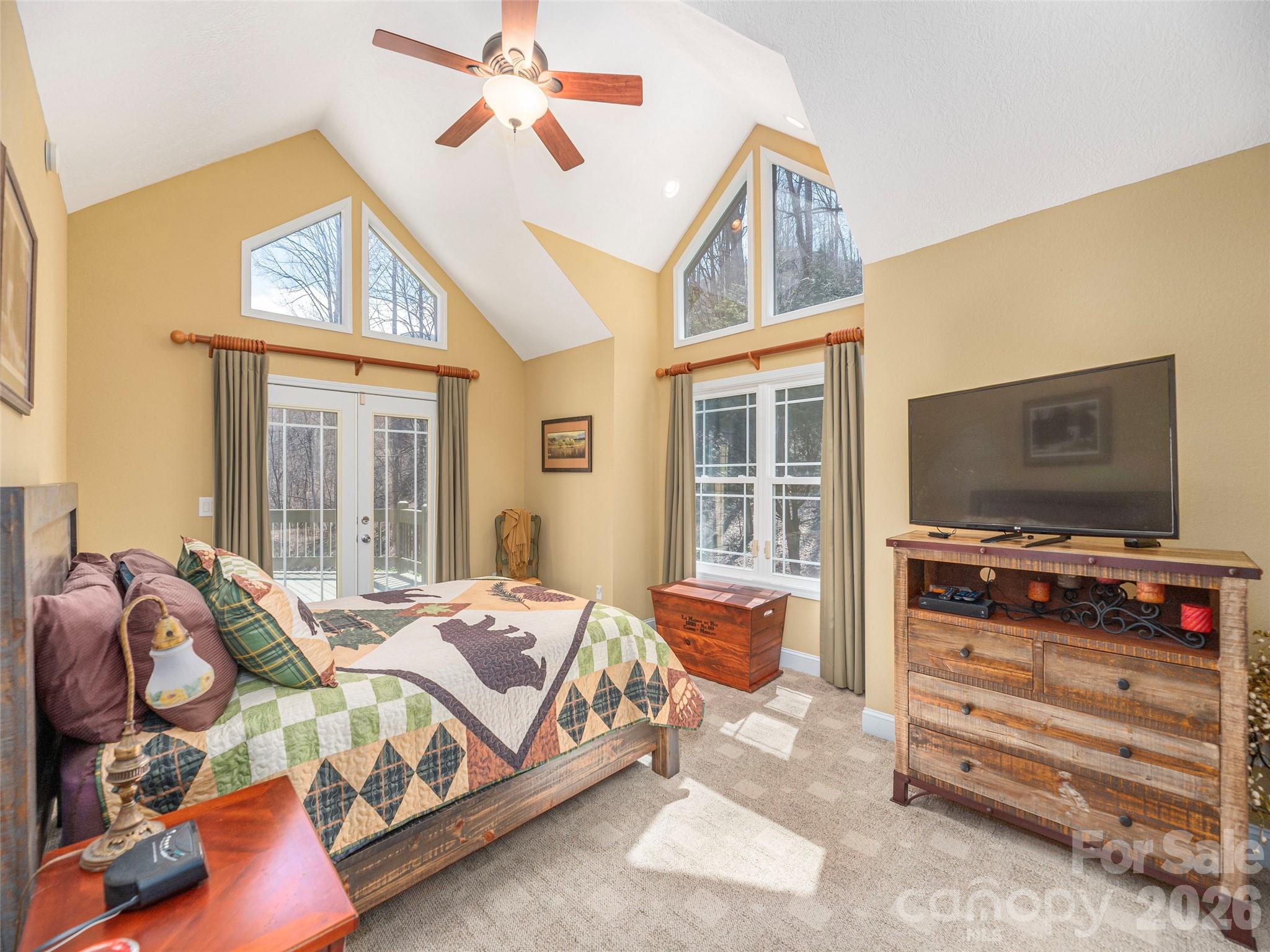 90 Lionheart Lane — Maggie Valley