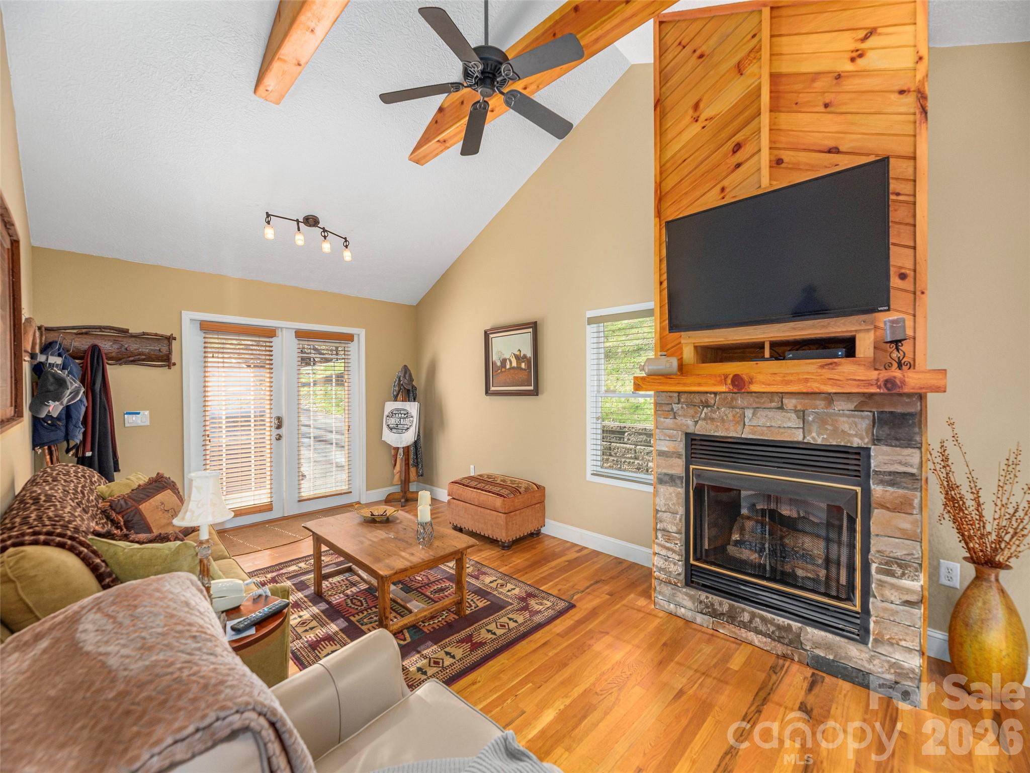 90 Lionheart Lane — Maggie Valley