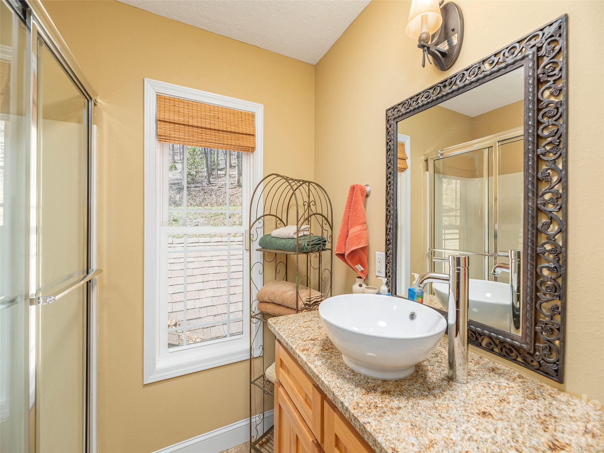 90 Lionheart Lane — Maggie Valley