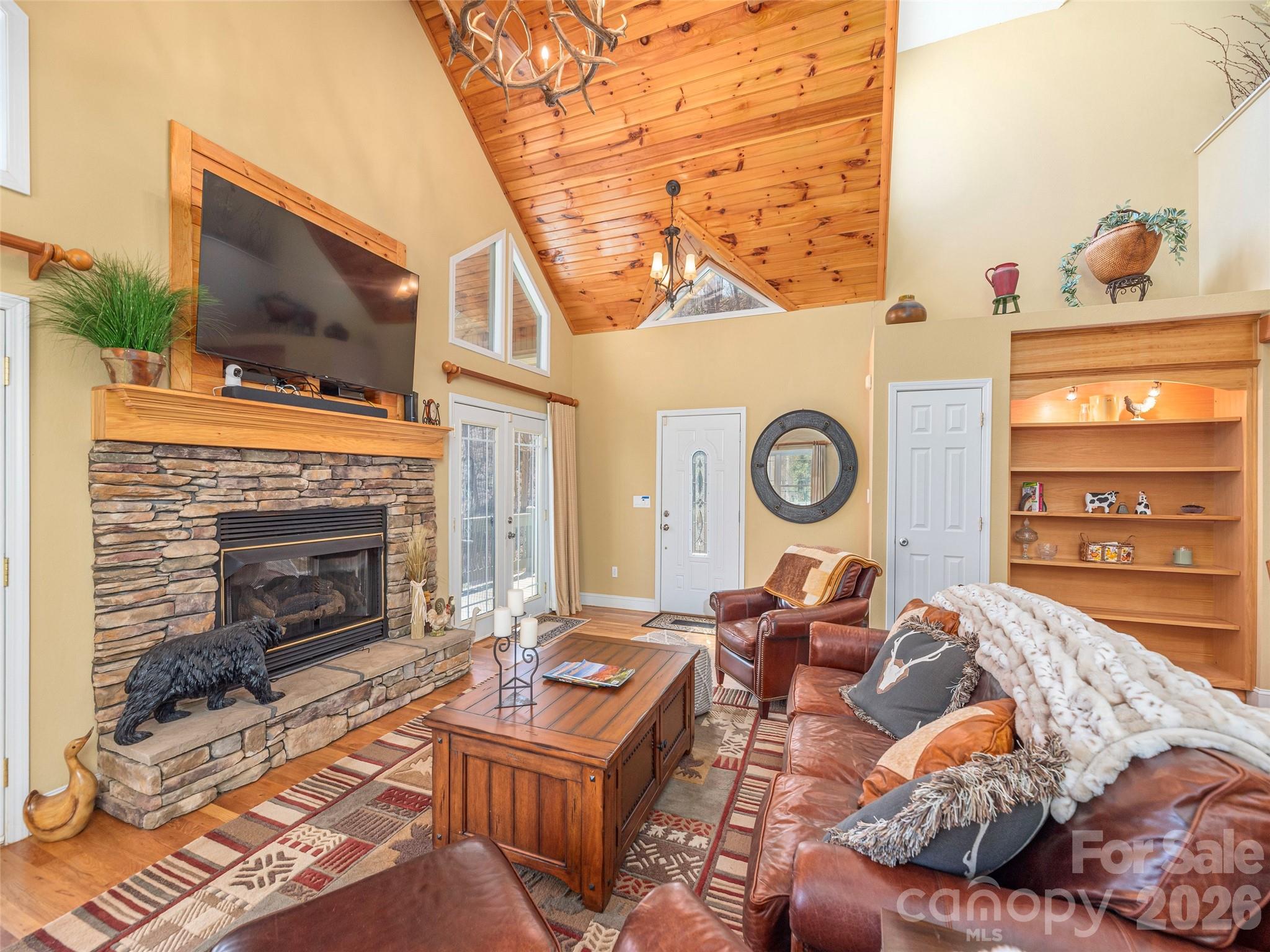 90 Lionheart Lane — Maggie Valley