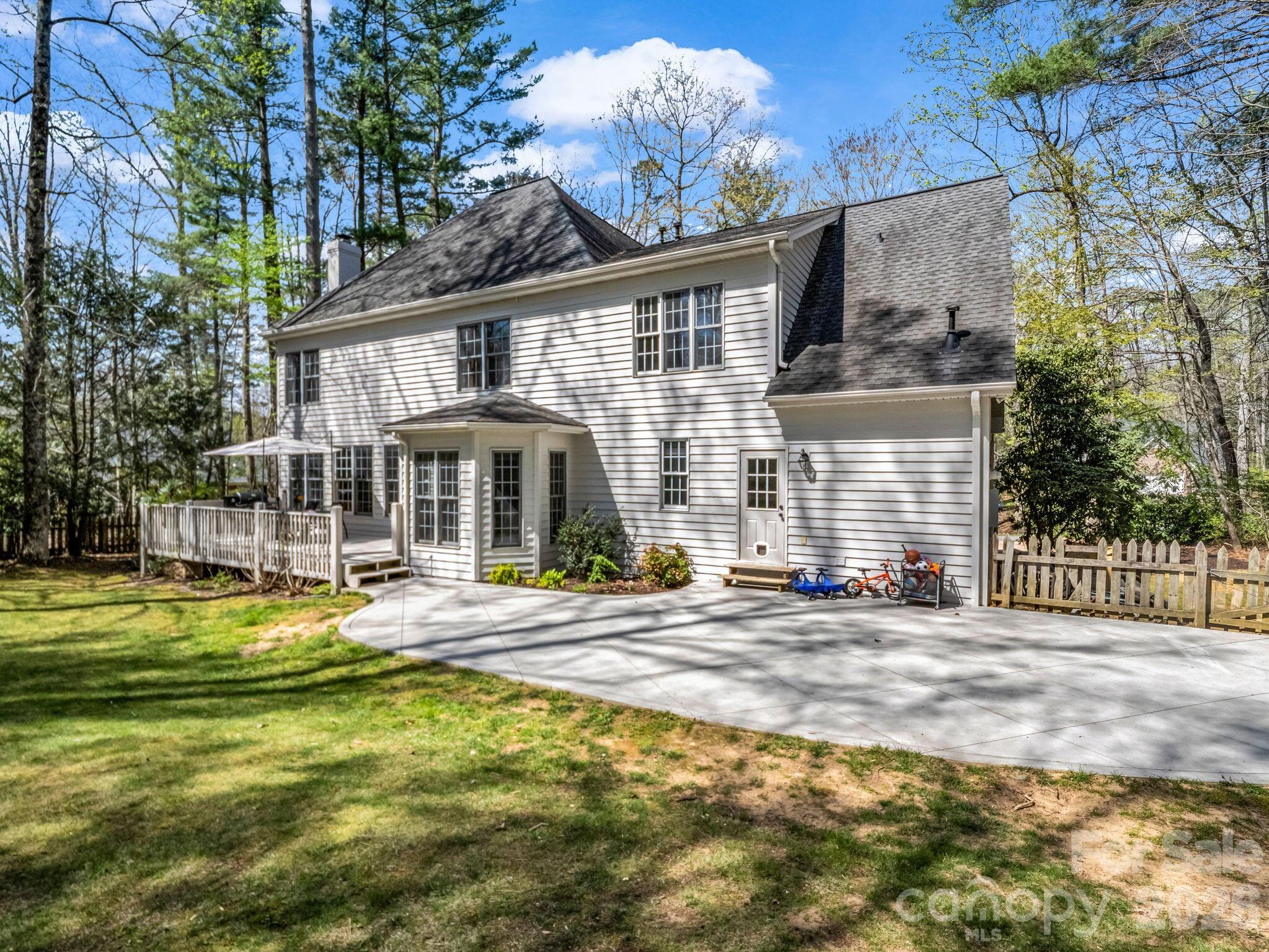 311 Red Fox Circle — Asheville
