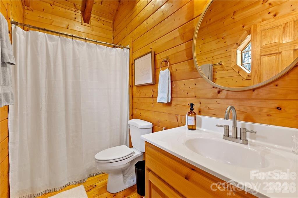 552 Lake Road — Old Fort