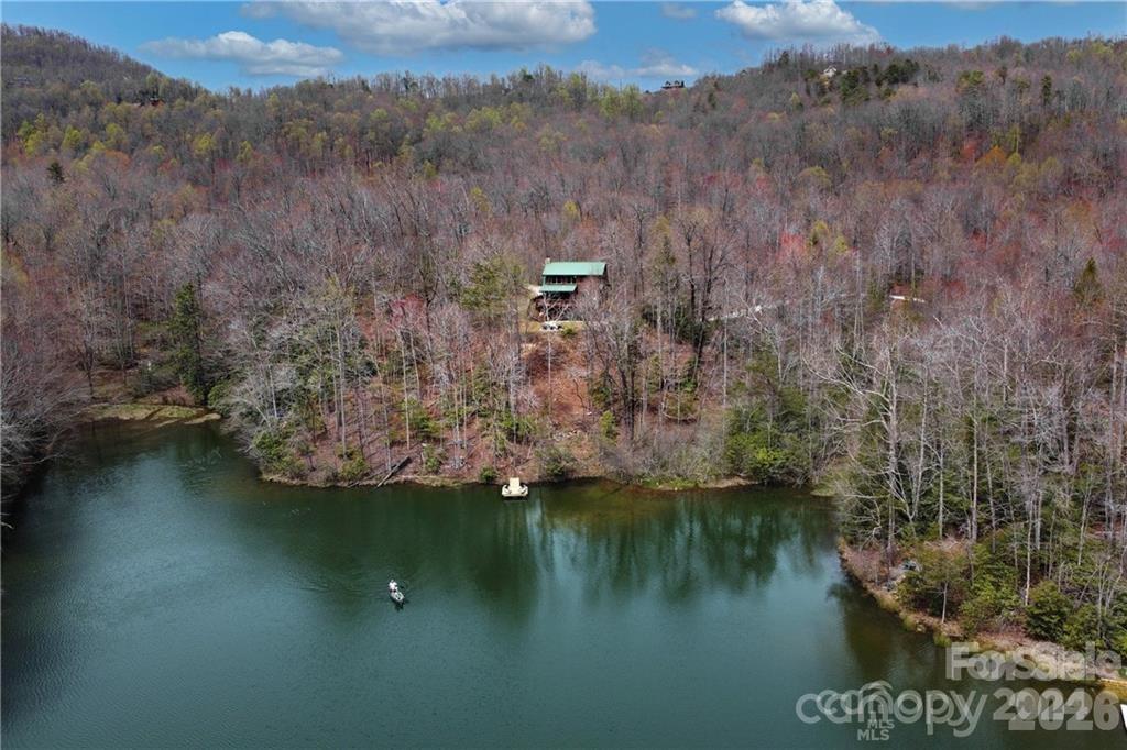 552 Lake Road — Old Fort