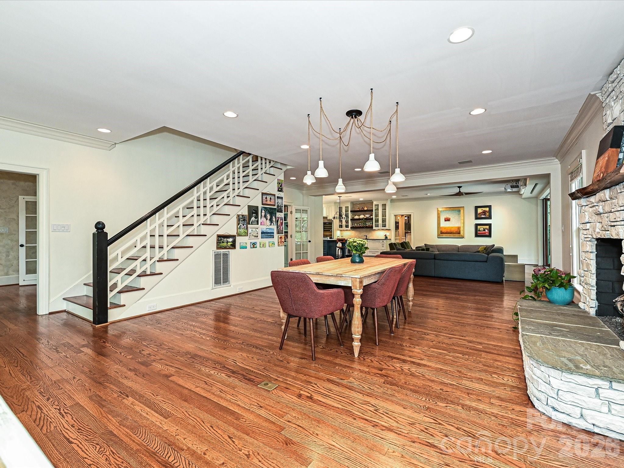 2132 Rolston Drive — Charlotte