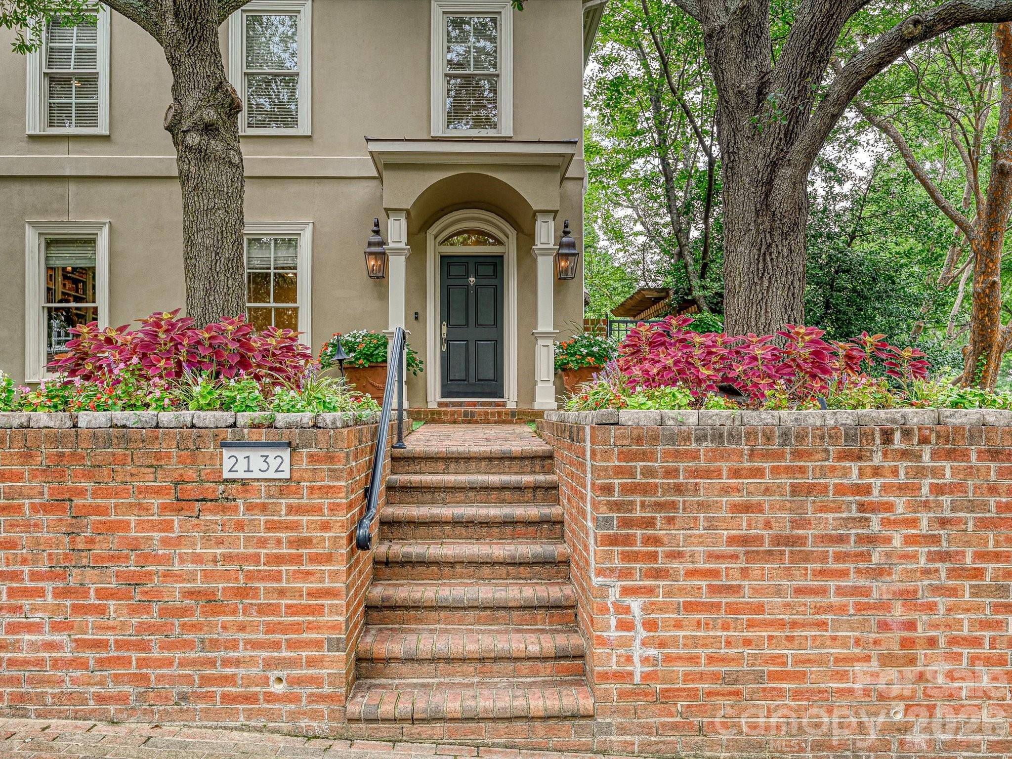 2132 Rolston Drive — Charlotte