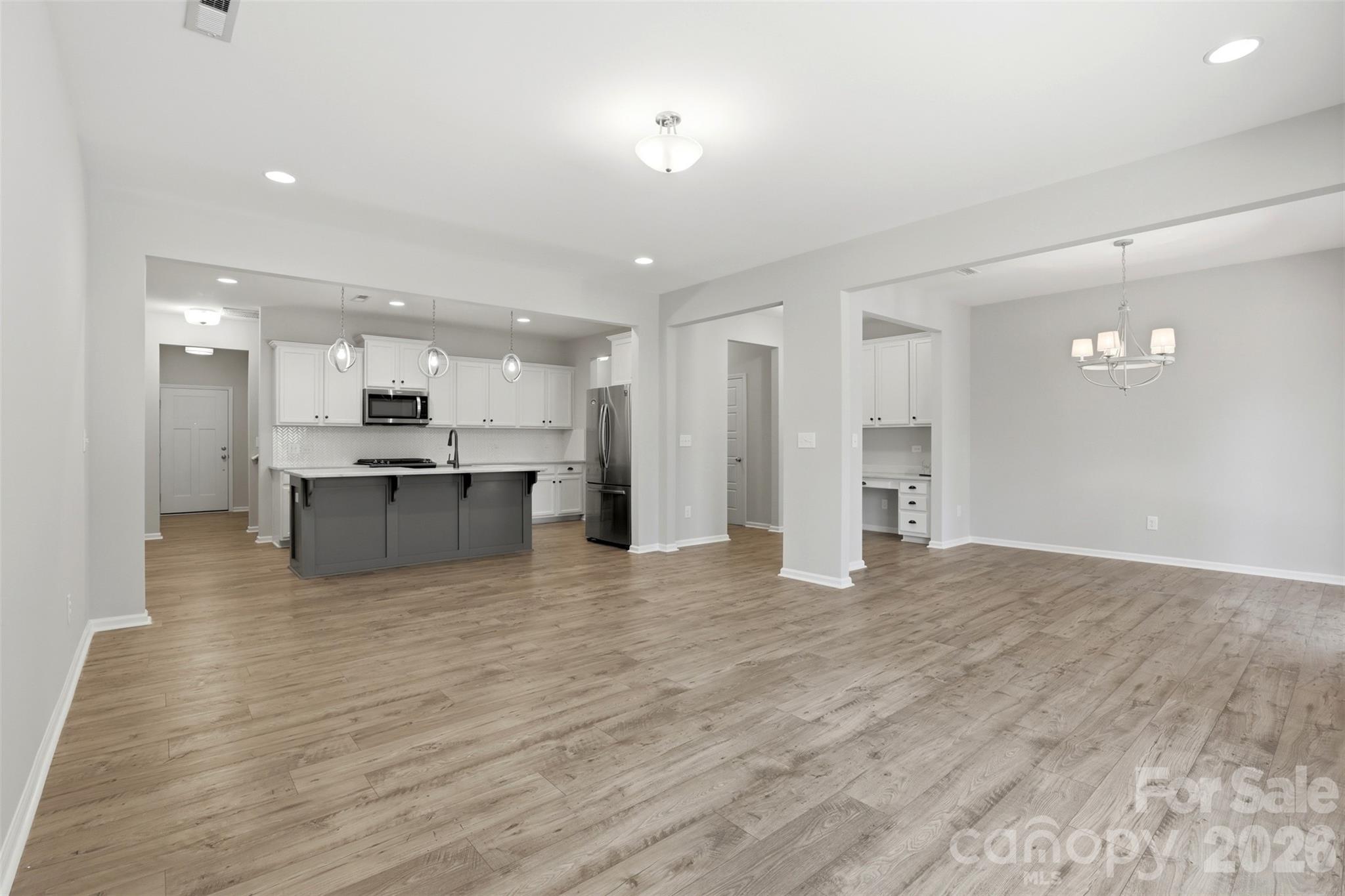 1117 Streamside Lane — York
