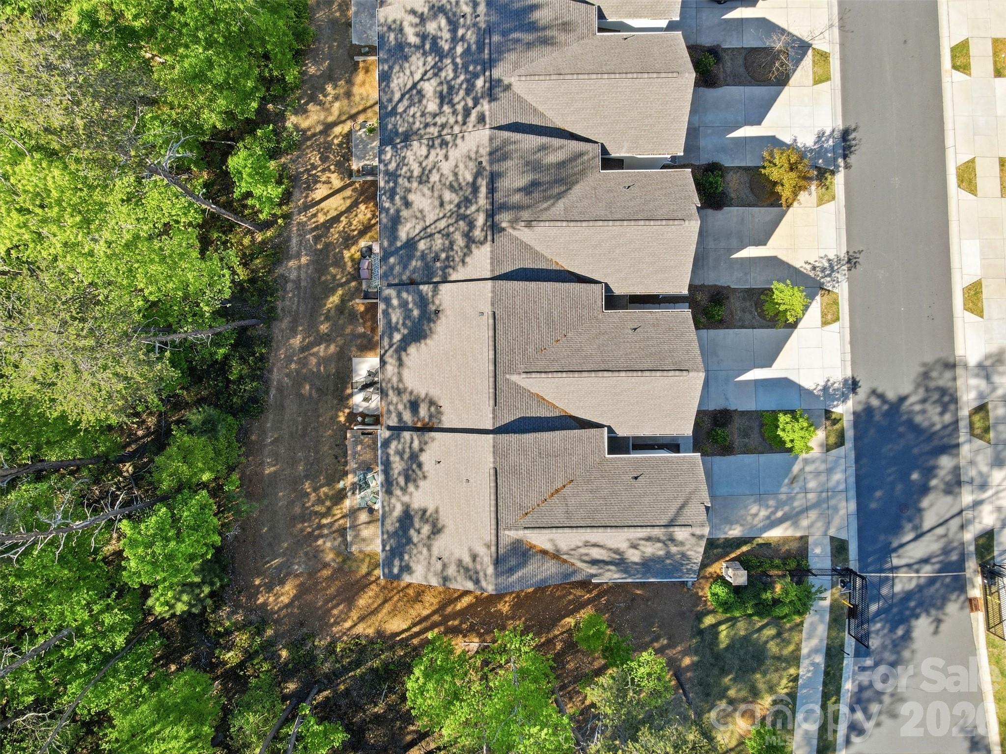 1117 Streamside Lane — York