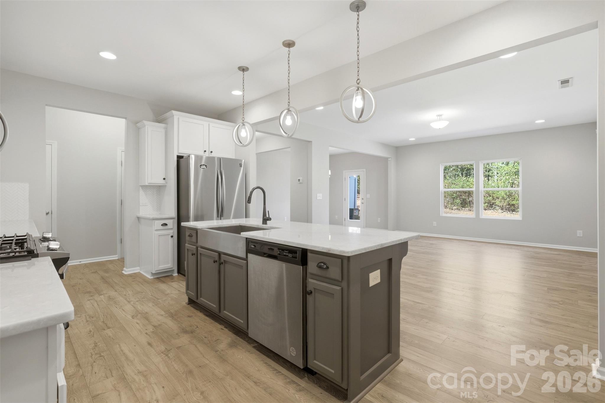 1117 Streamside Lane — York