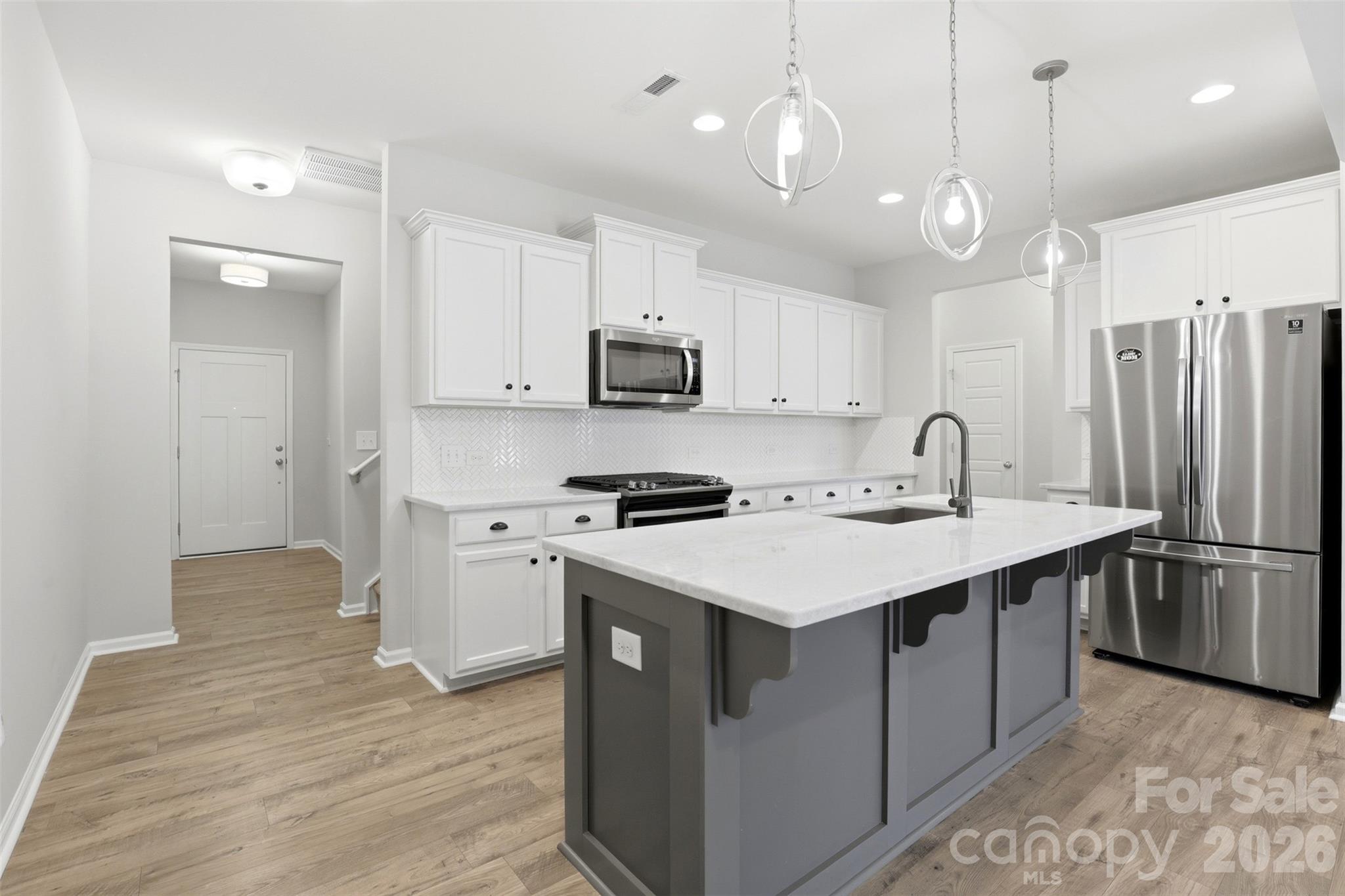 1117 Streamside Lane — York