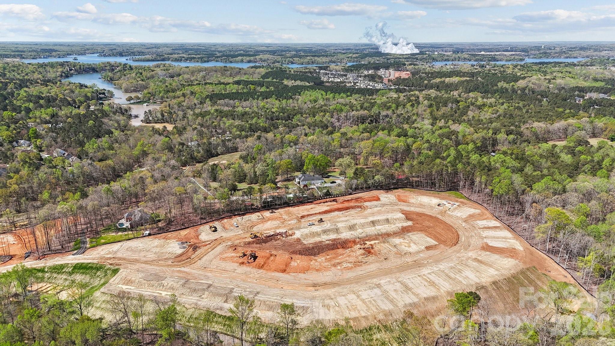 5060 Duval Circle — Tega Cay