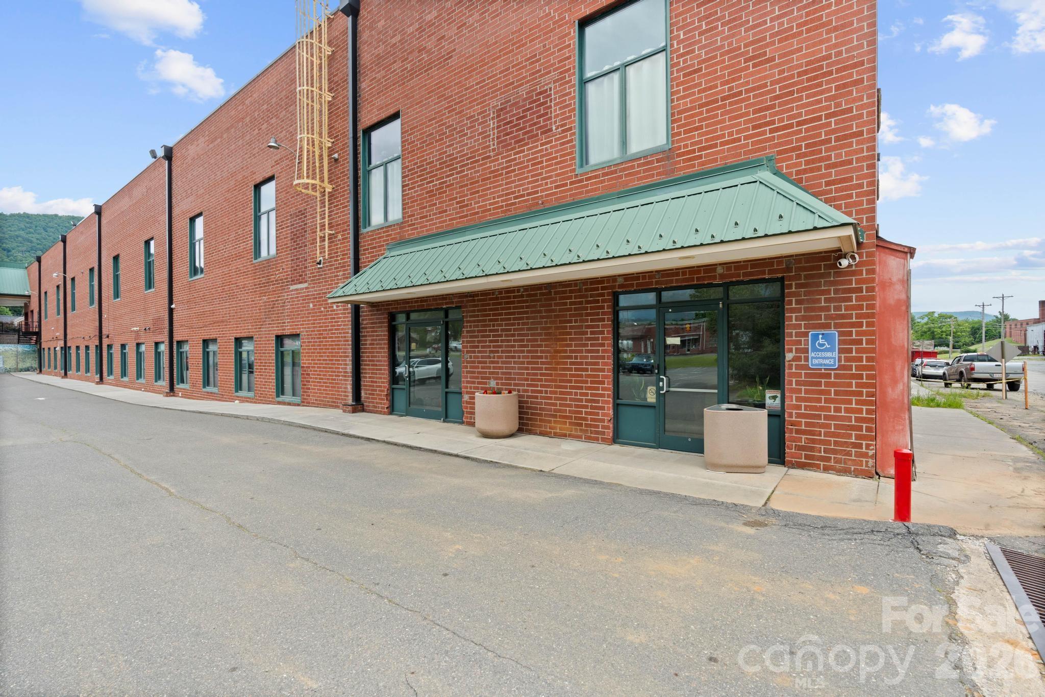 108 Jefferson Station Place — West Jefferson