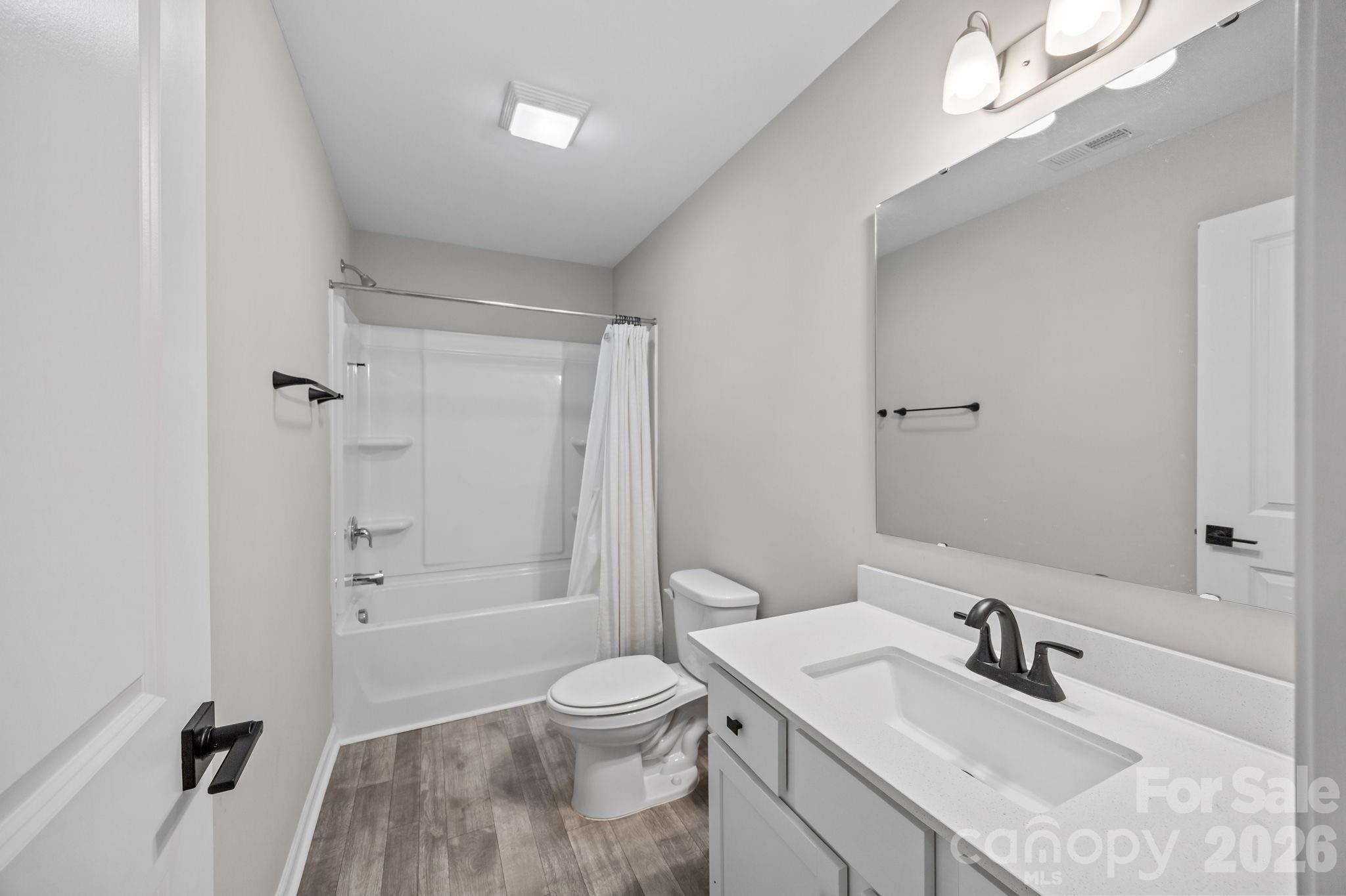 122 Slalom Street — Statesville