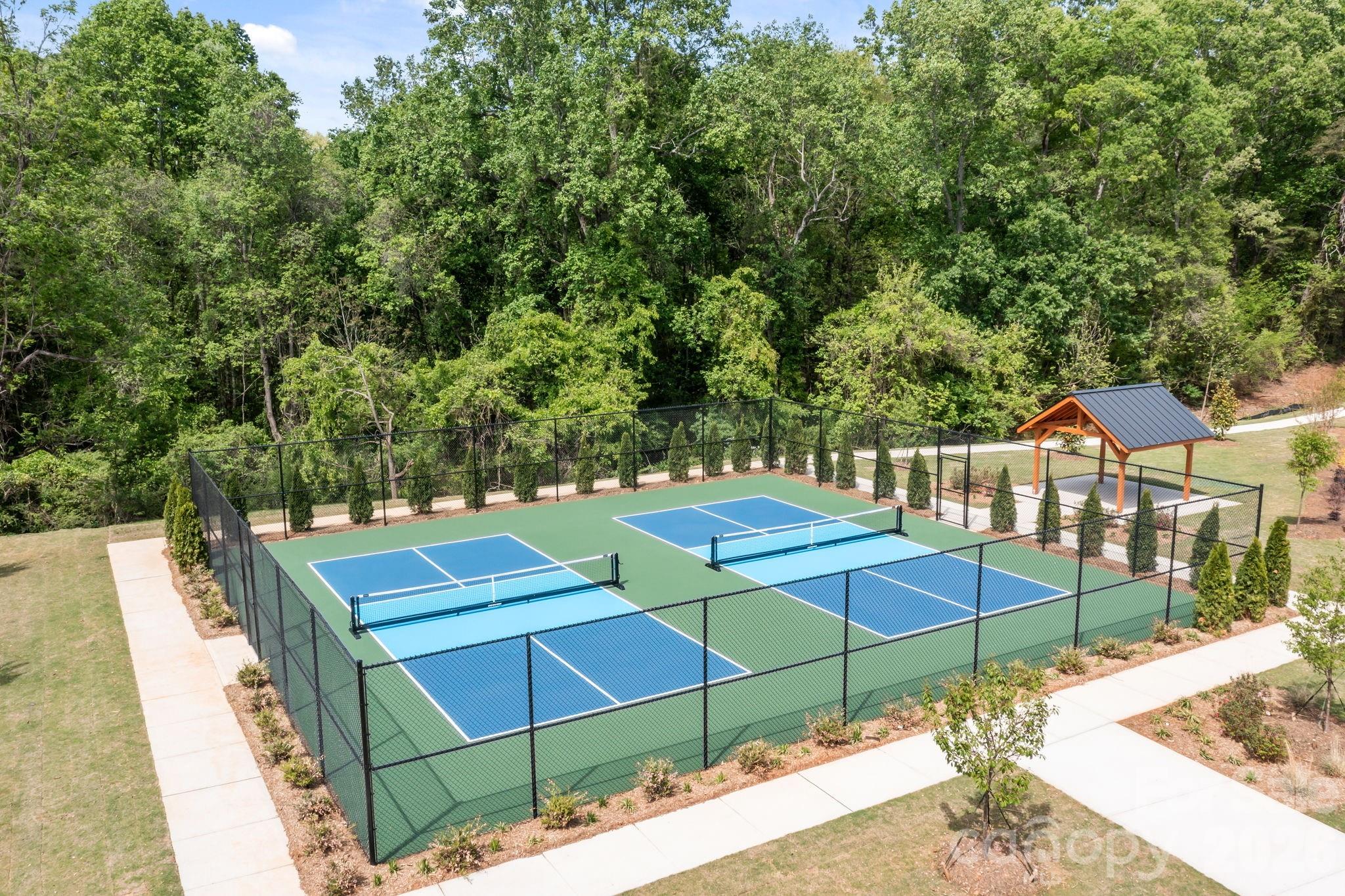 122 Slalom Street — Statesville