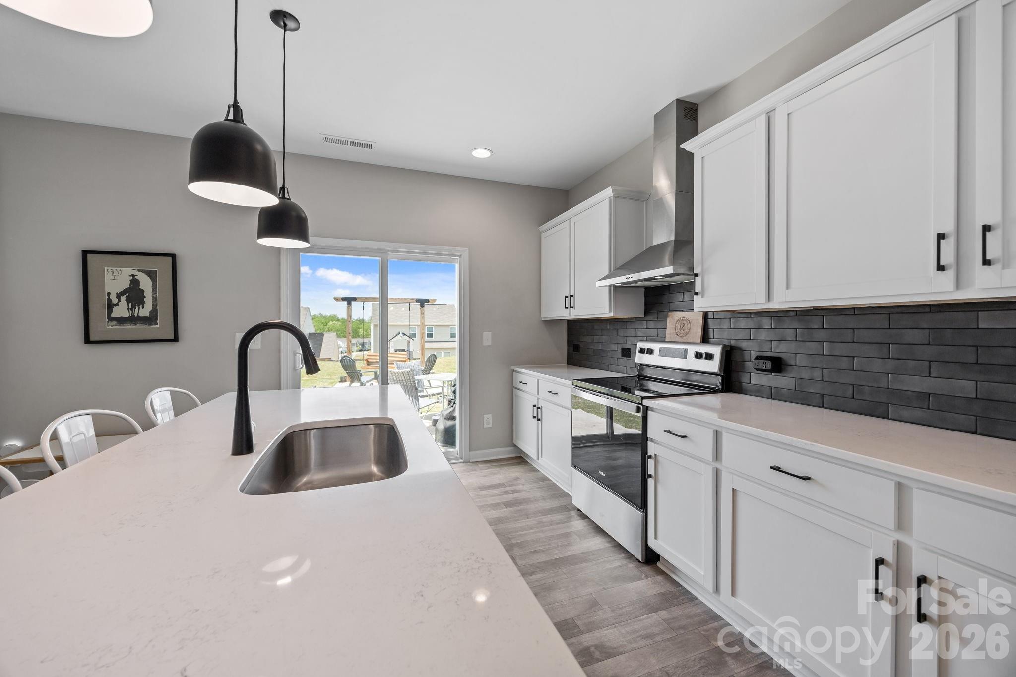122 Slalom Street — Statesville