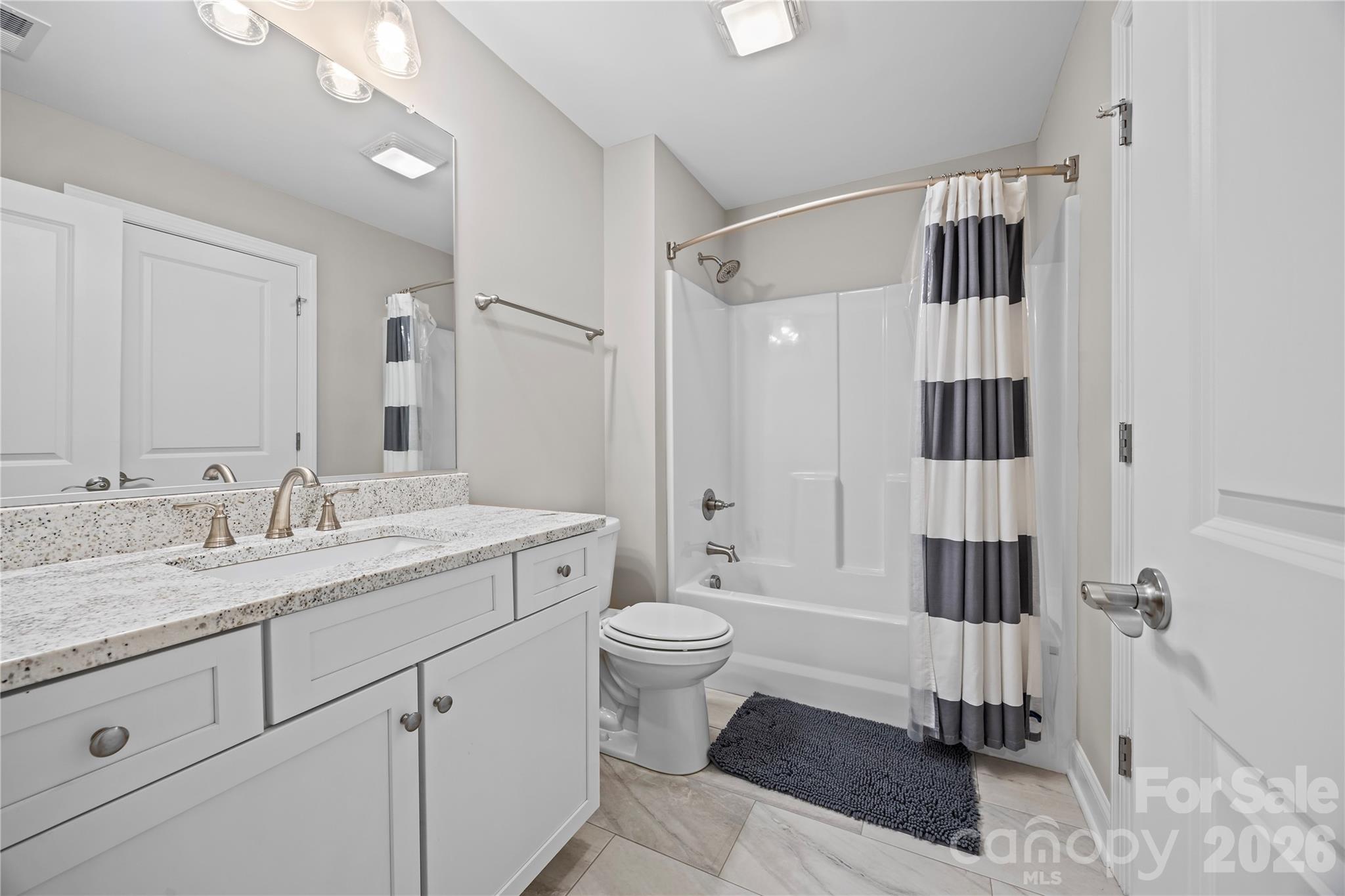8463 Meadow Vista Drive #015 — Lewisville