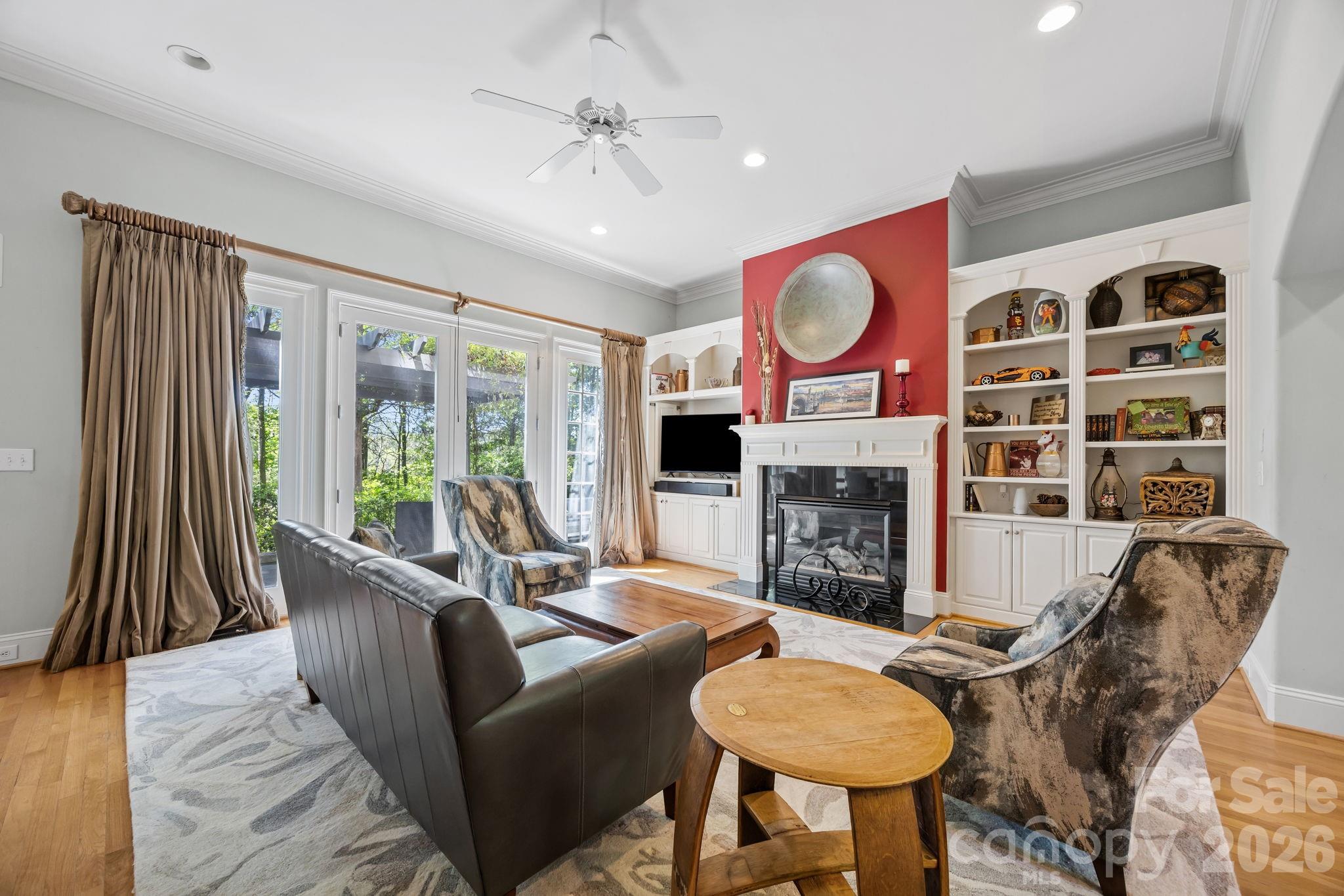 11123 Pound Hill Lane — Charlotte
